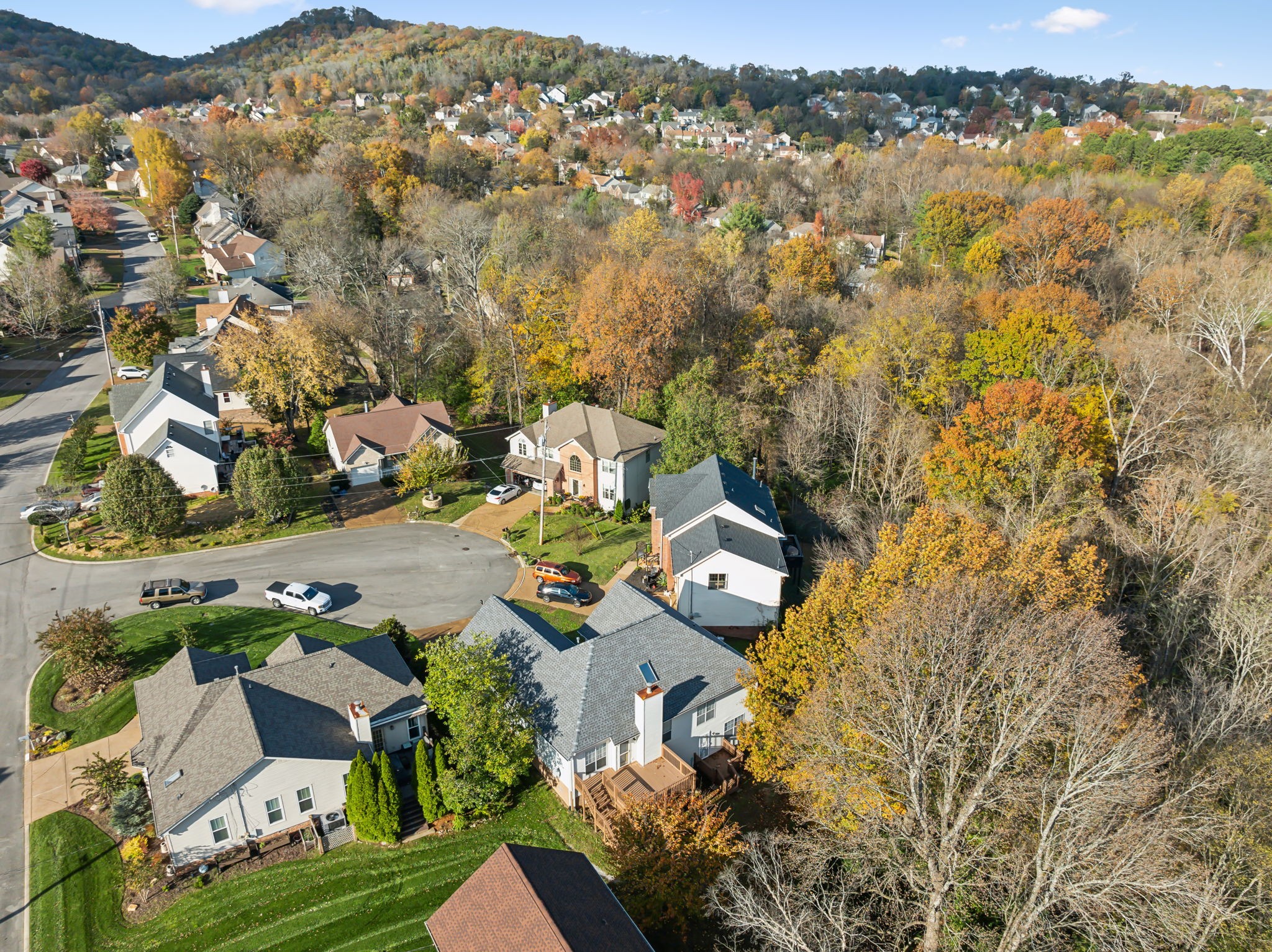 104 Woodfield Ct