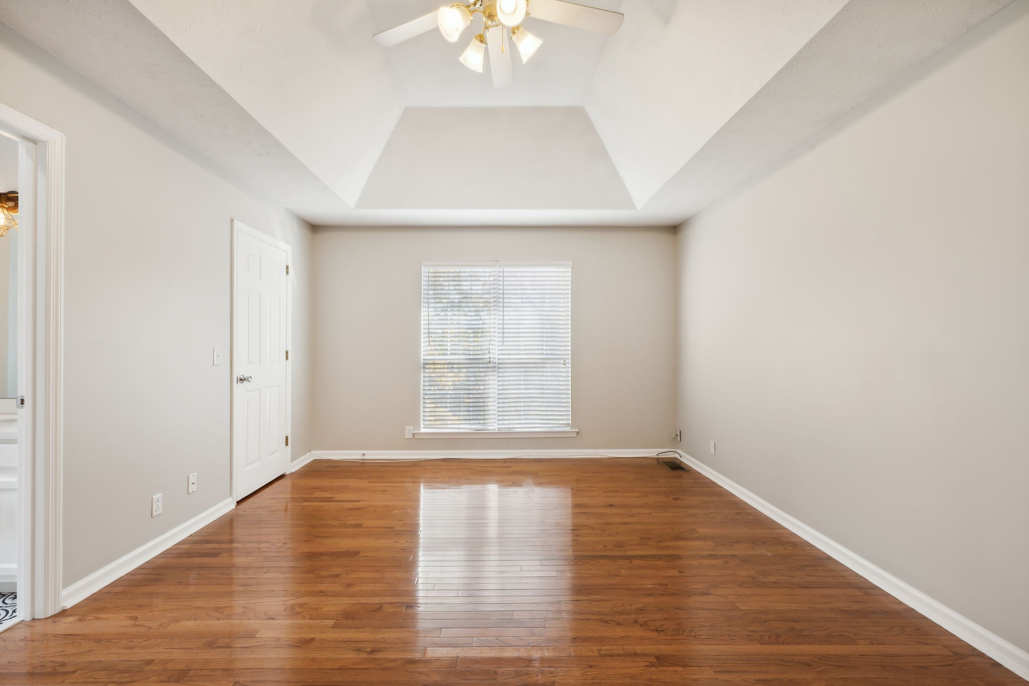 104 Woodfield Ct