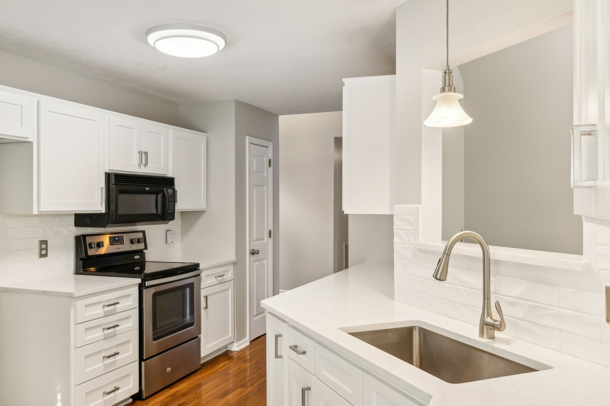104 Woodfield Ct