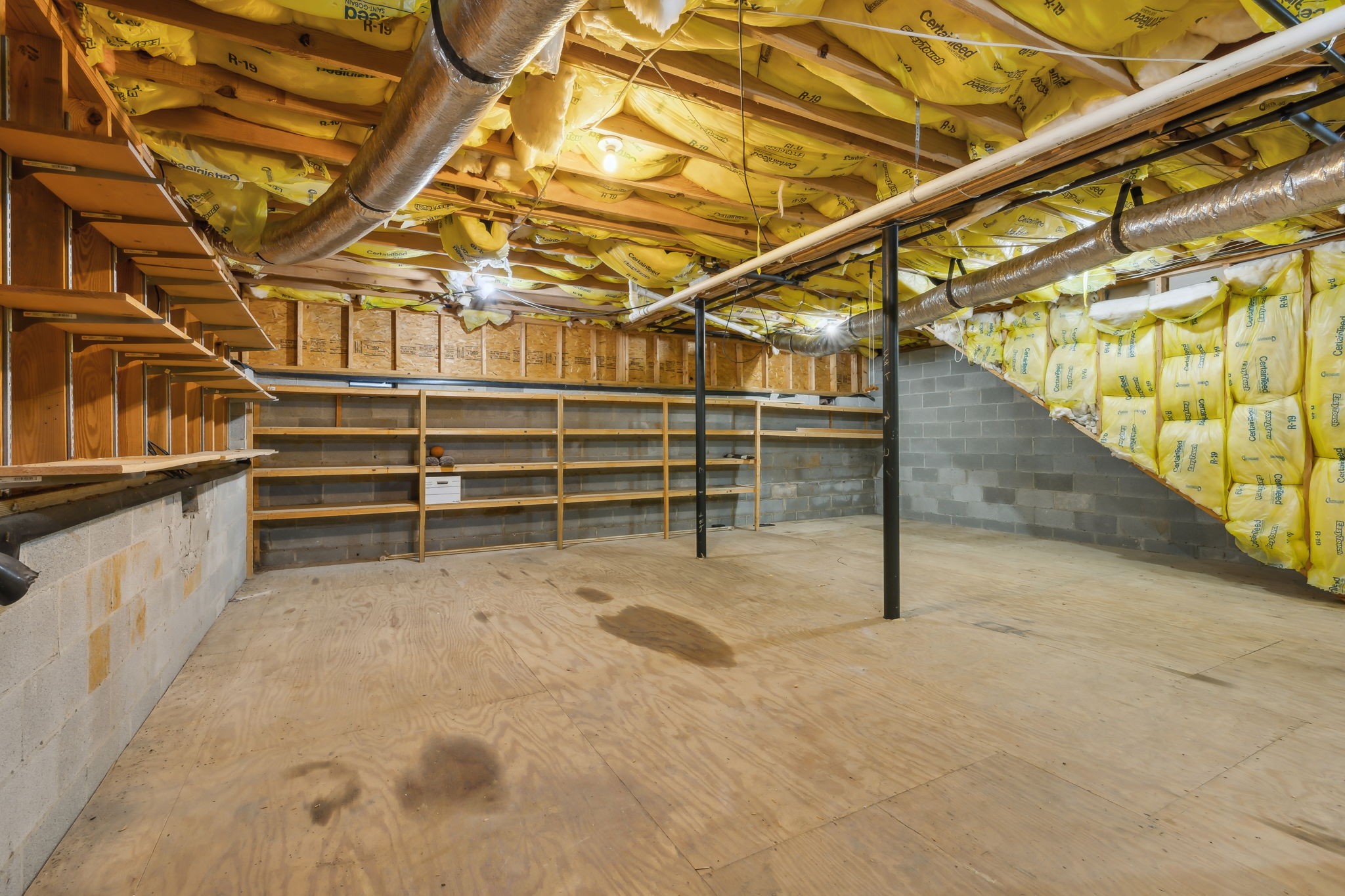 104 Woodfield Ct