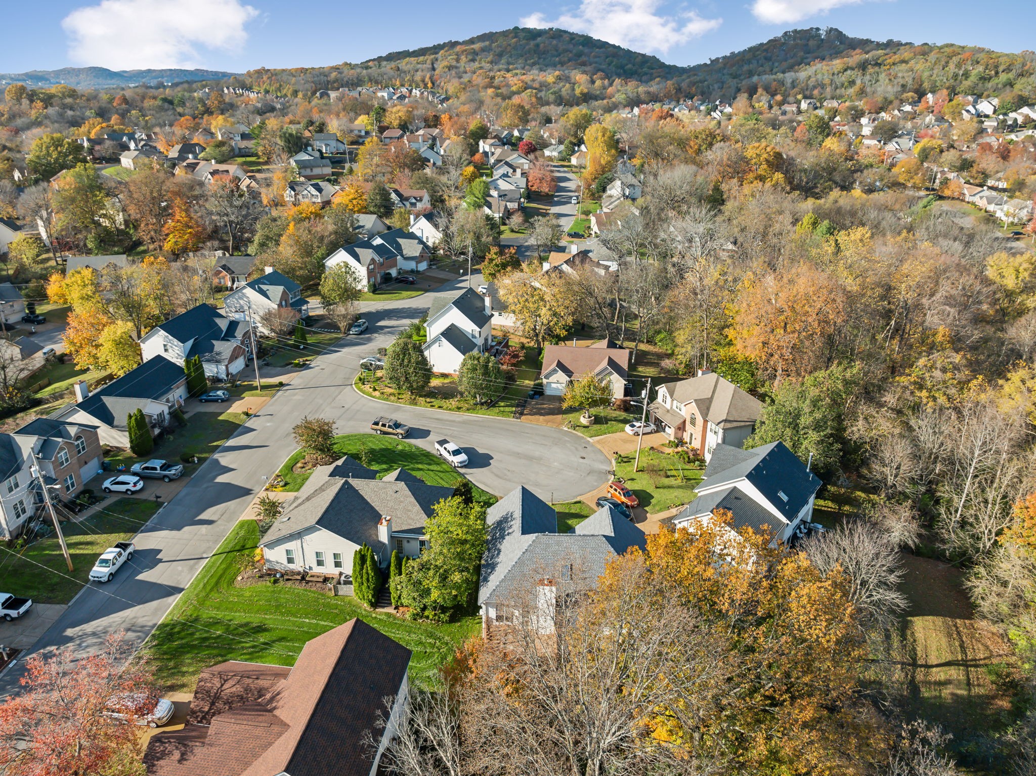 104 Woodfield Ct