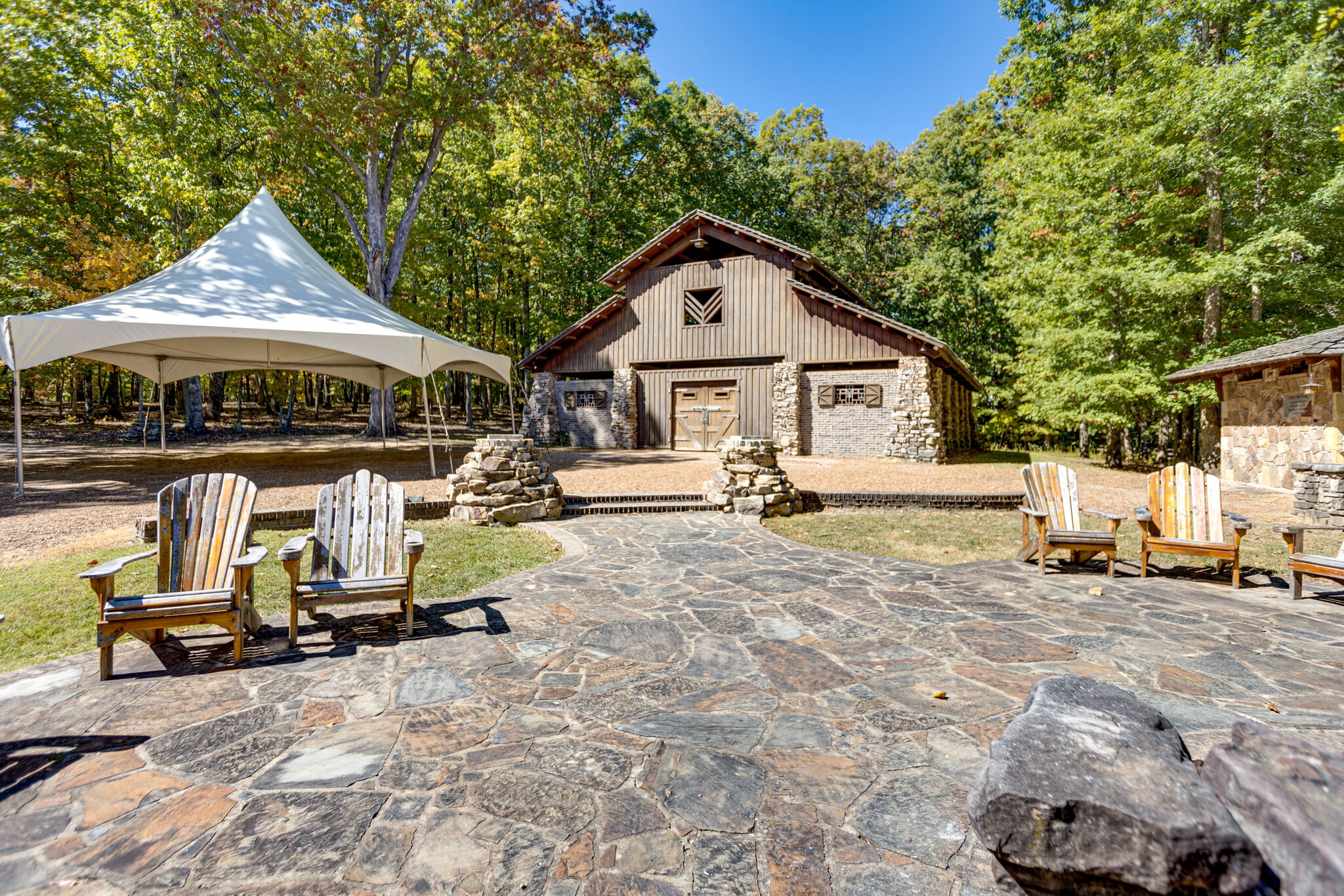15 Myers Point Rd