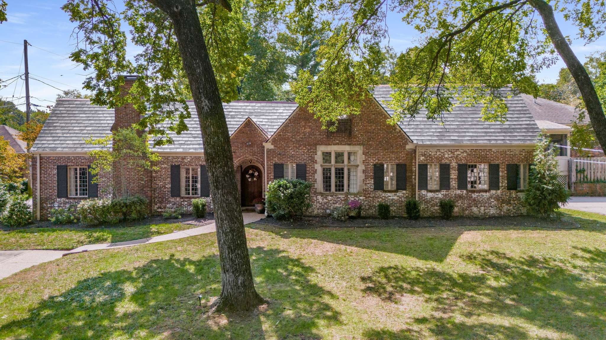 501 Brighton Pl