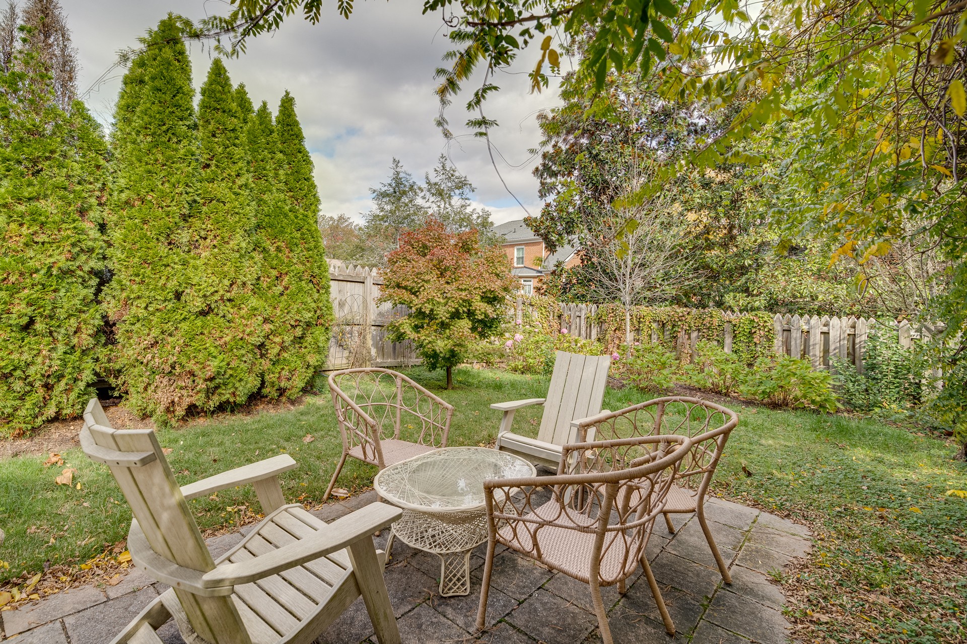 1516 Daventry Ct