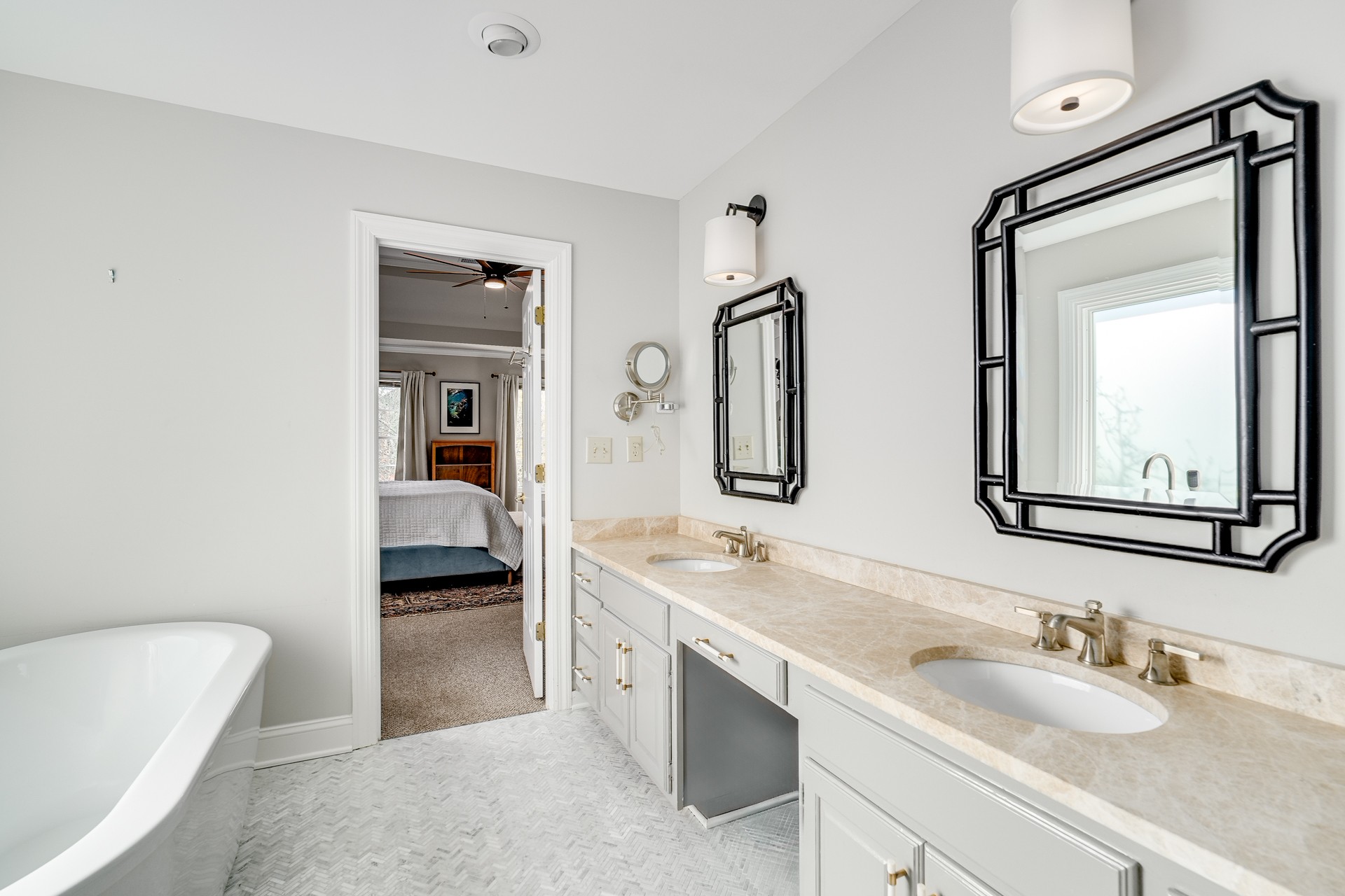 1516 Daventry Ct