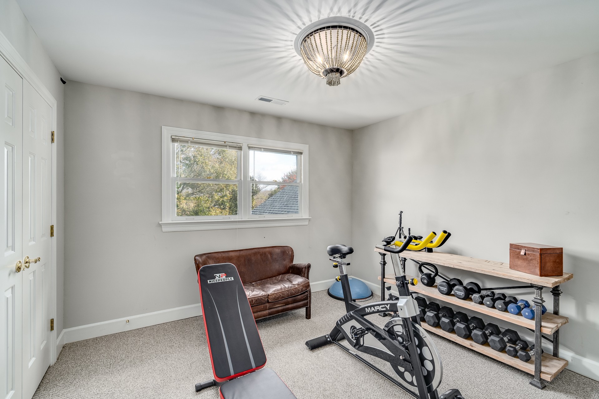 1516 Daventry Ct