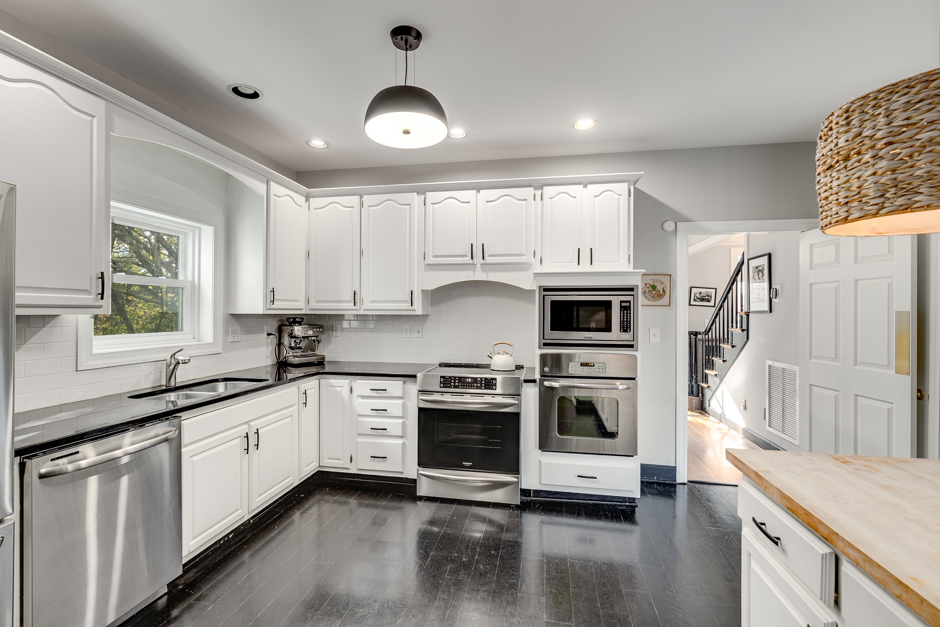 1516 Daventry Ct