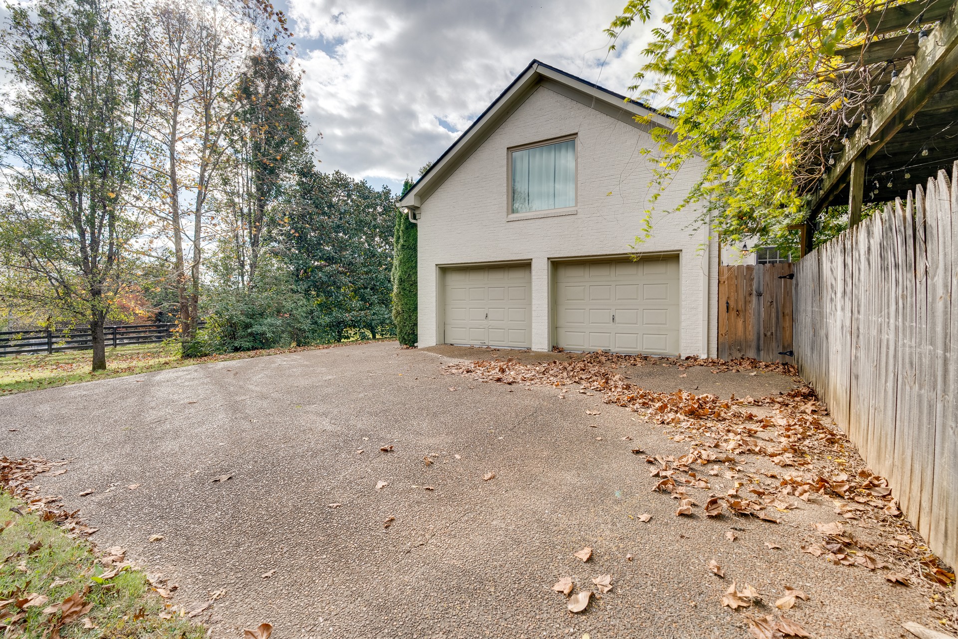 1516 Daventry Ct