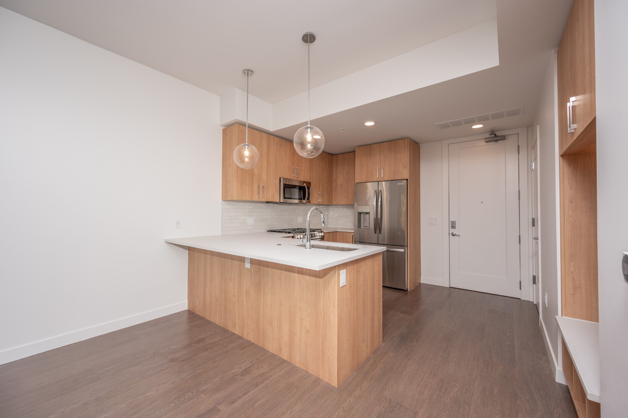 1212 Demonbreun St Unit: 2214