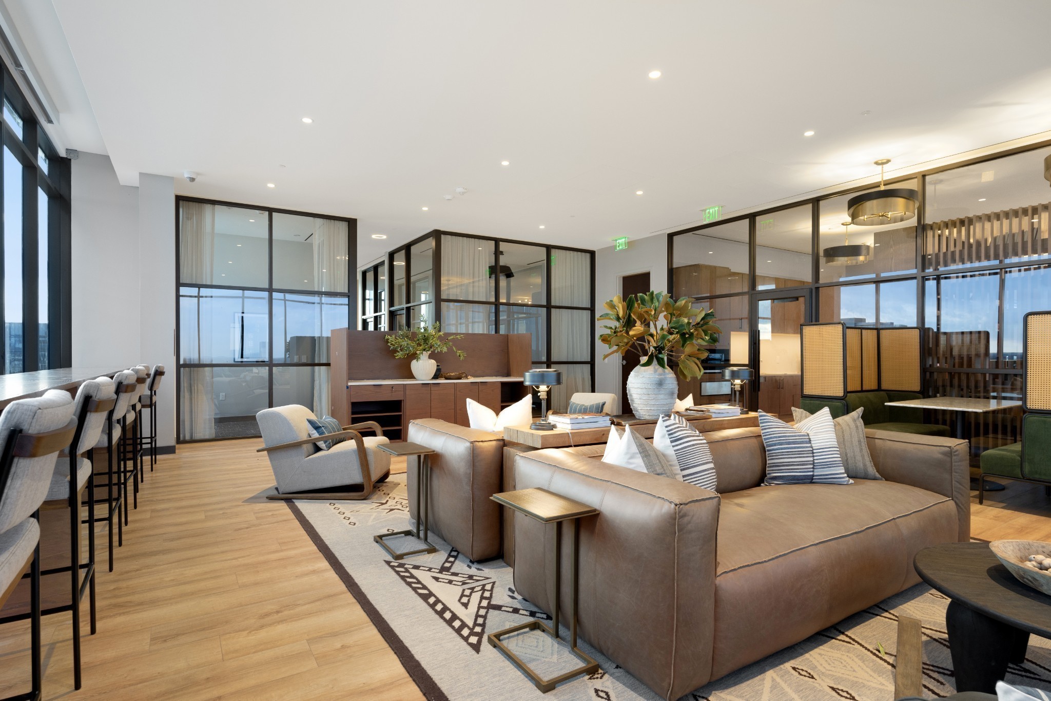 1212 Demonbreun St Unit: 2214