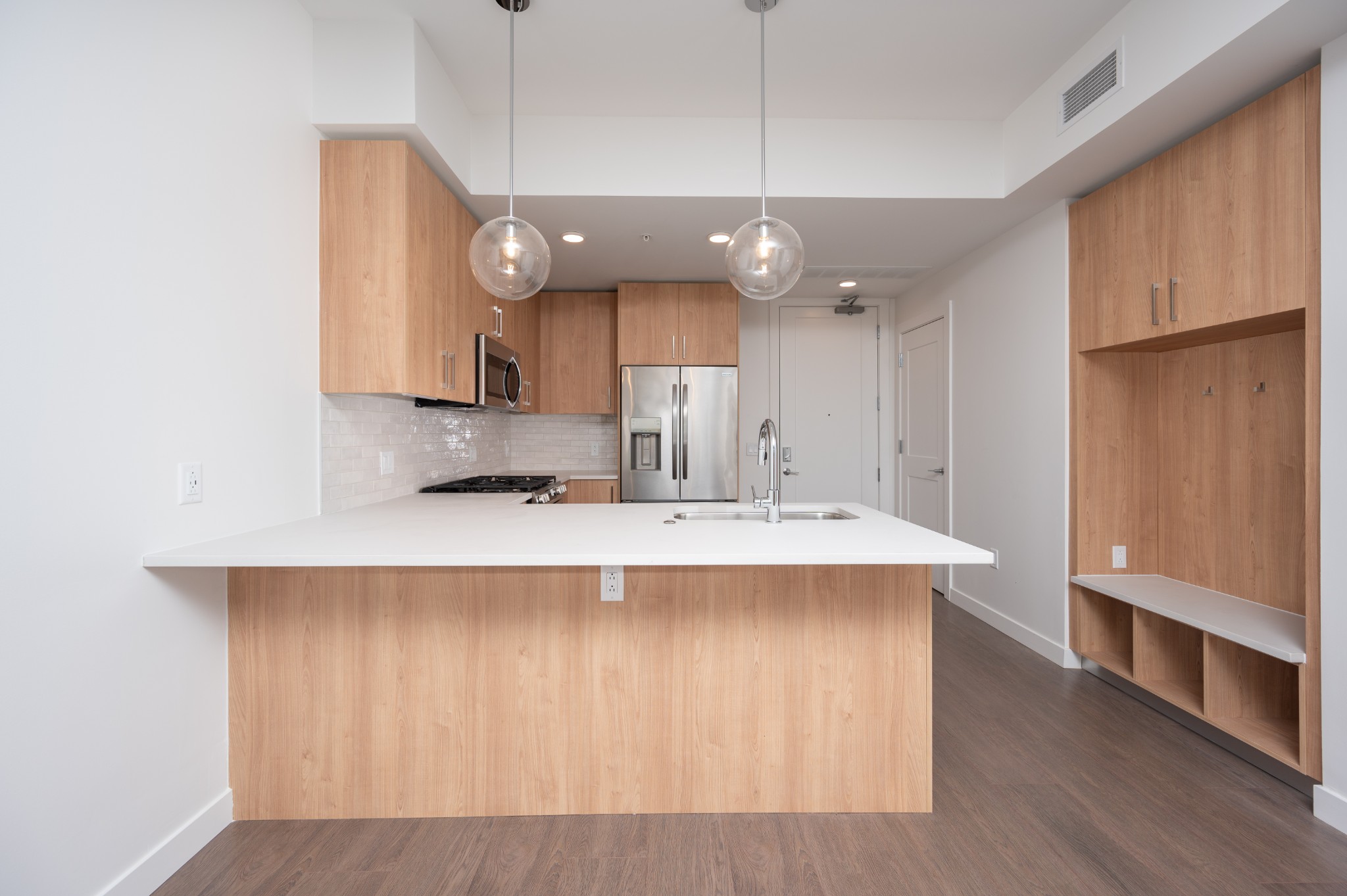 1212 Demonbreun St Unit: 2214