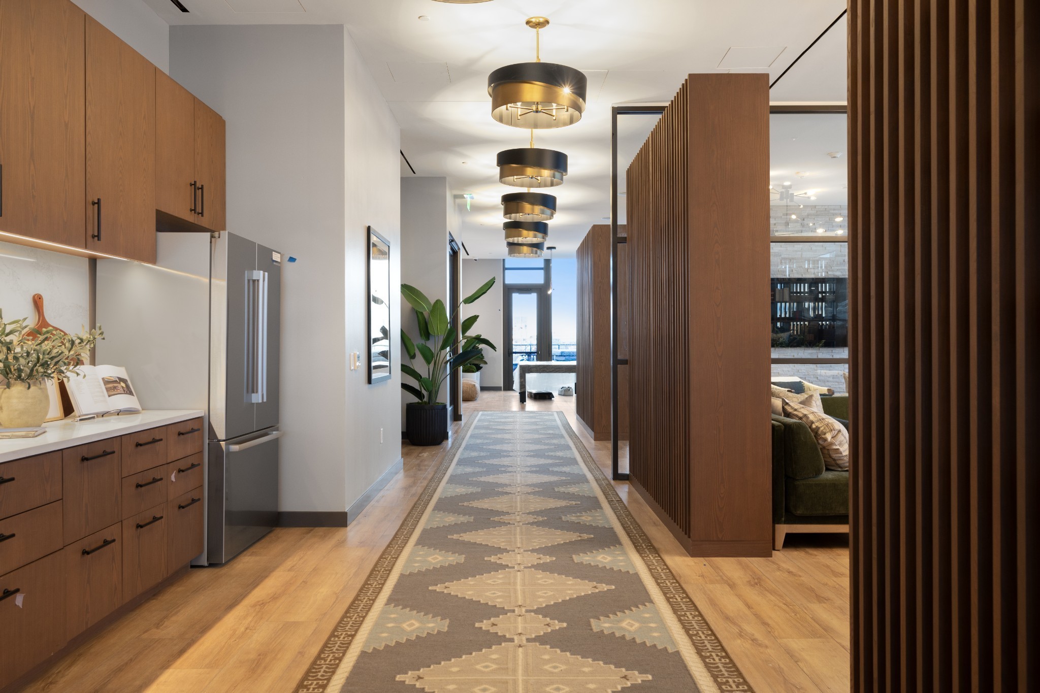 1212 Demonbreun St Unit: 2214