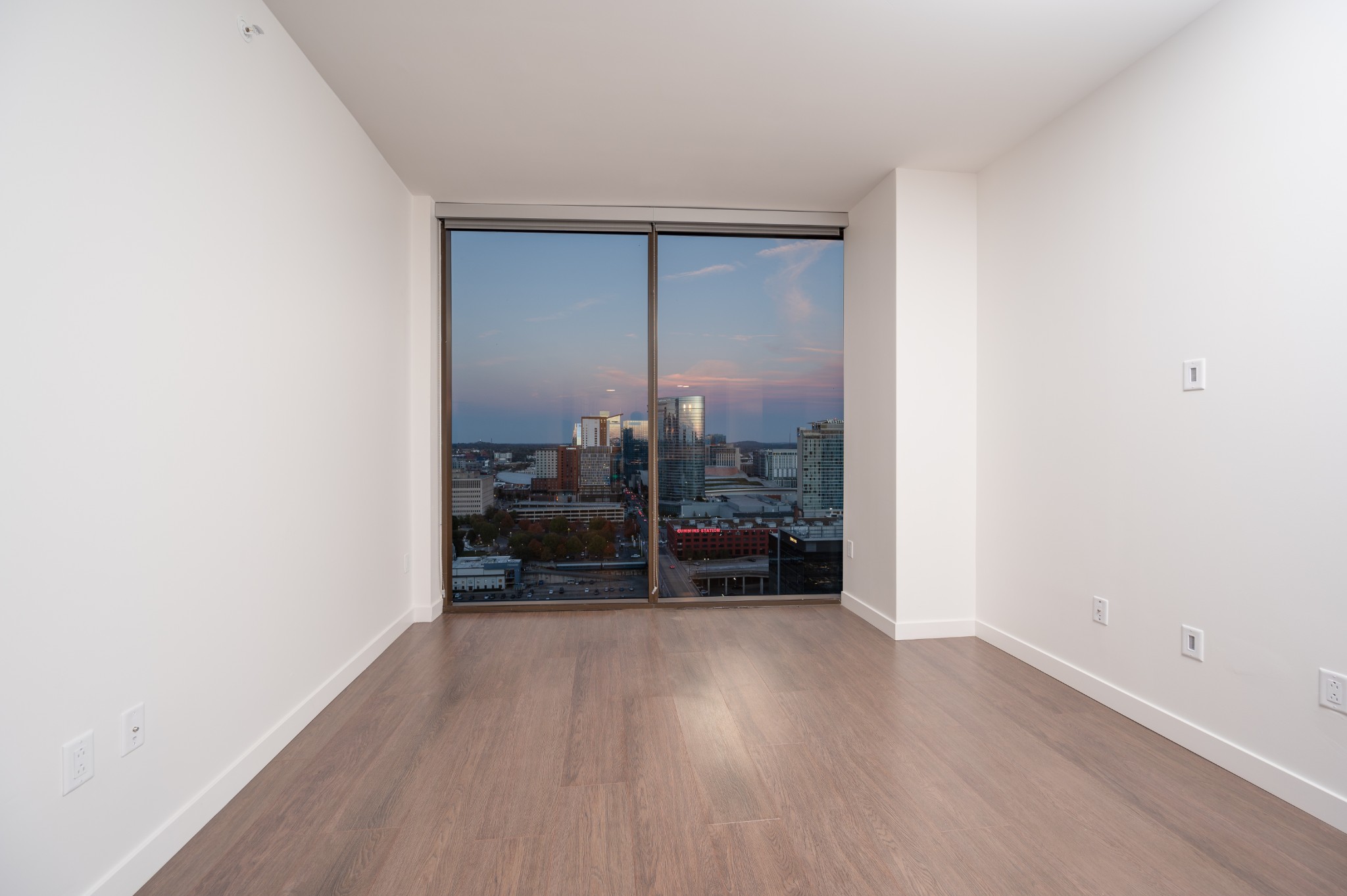 1212 Demonbreun St Unit: 2214