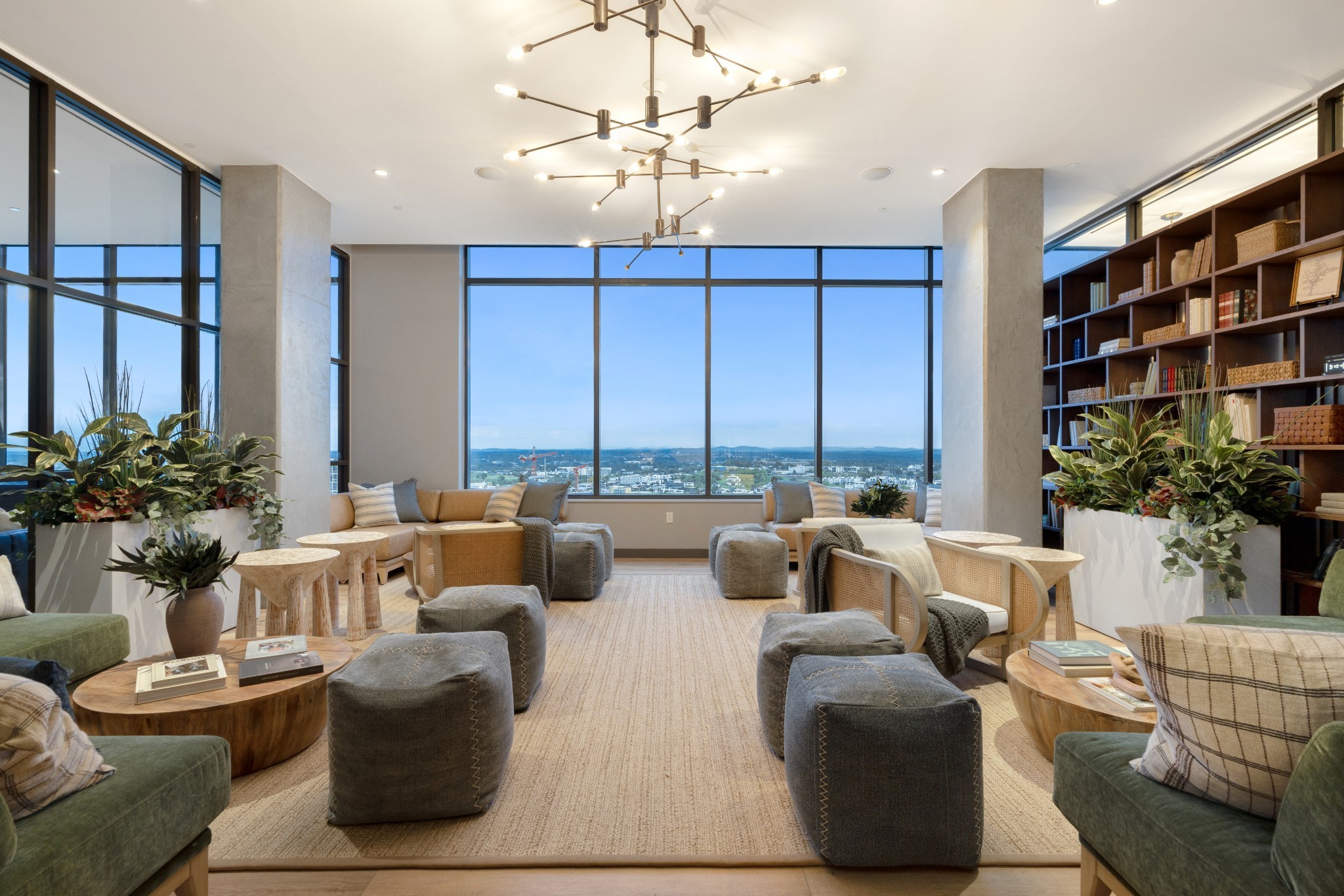 1212 Demonbreun St Unit: 2214