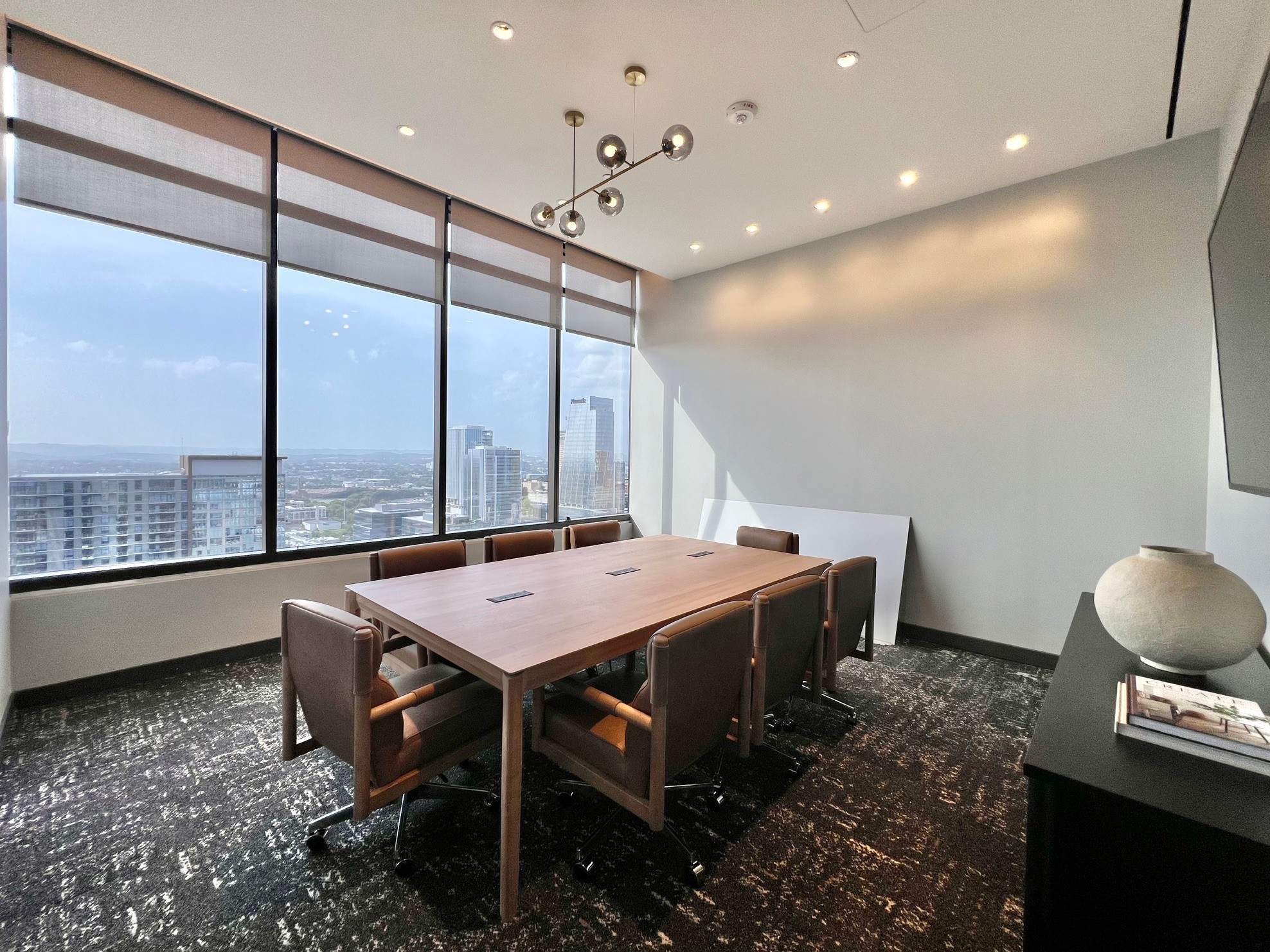 1212 Demonbreun St Unit: 2214