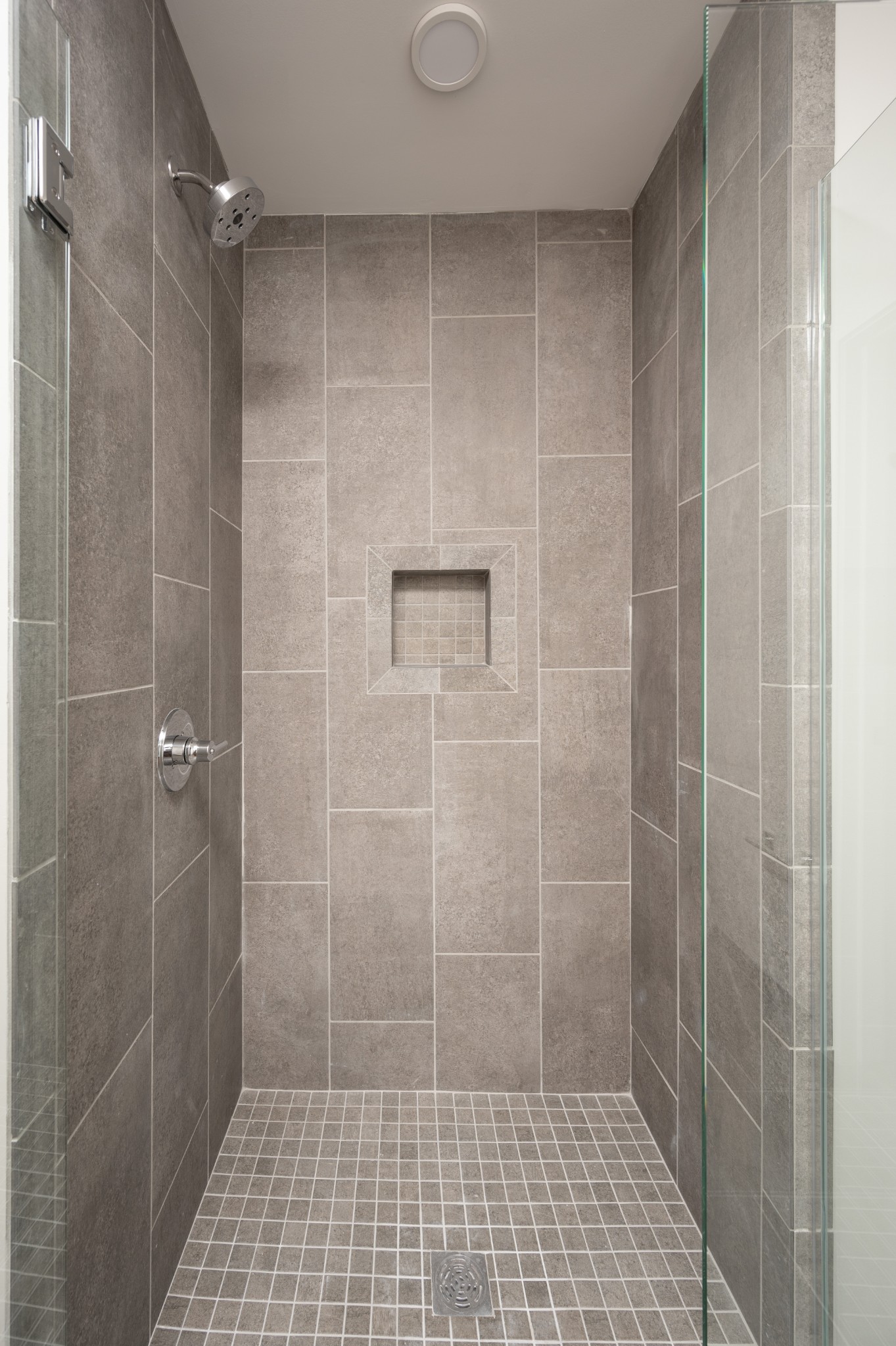 1212 Demonbreun St Unit: 2214