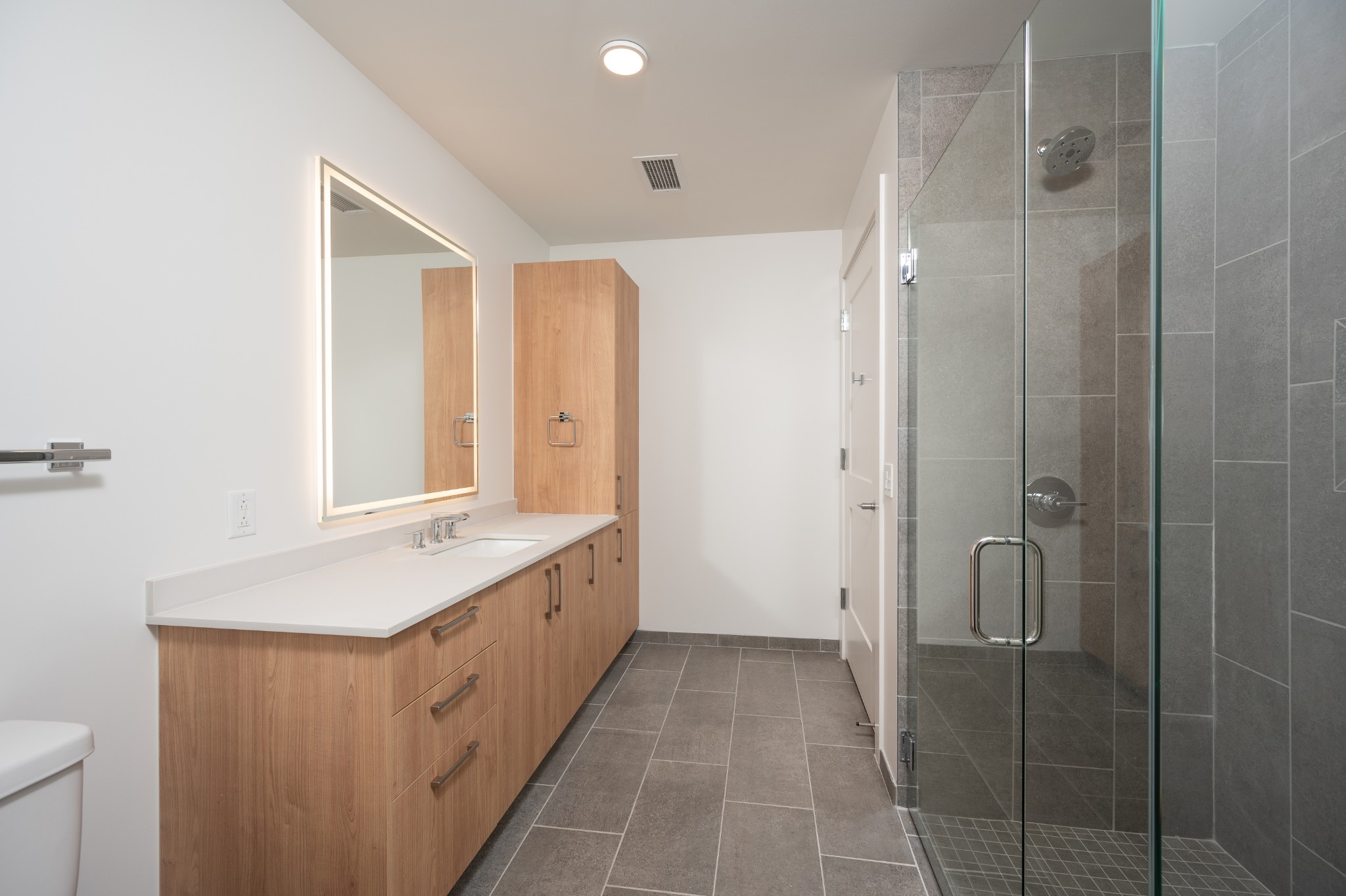 1212 Demonbreun St Unit: 2214