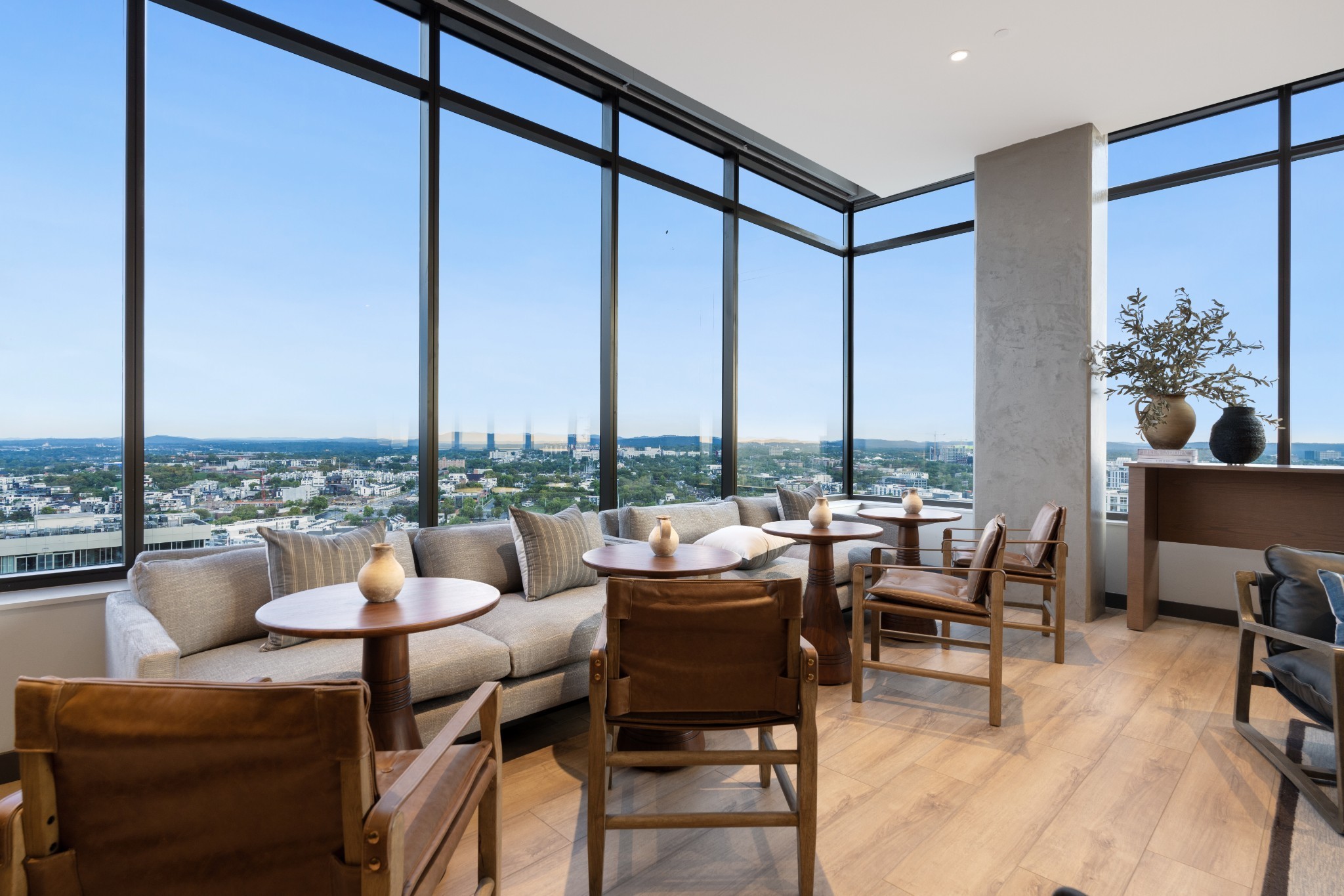 1212 Demonbreun St Unit: 2214