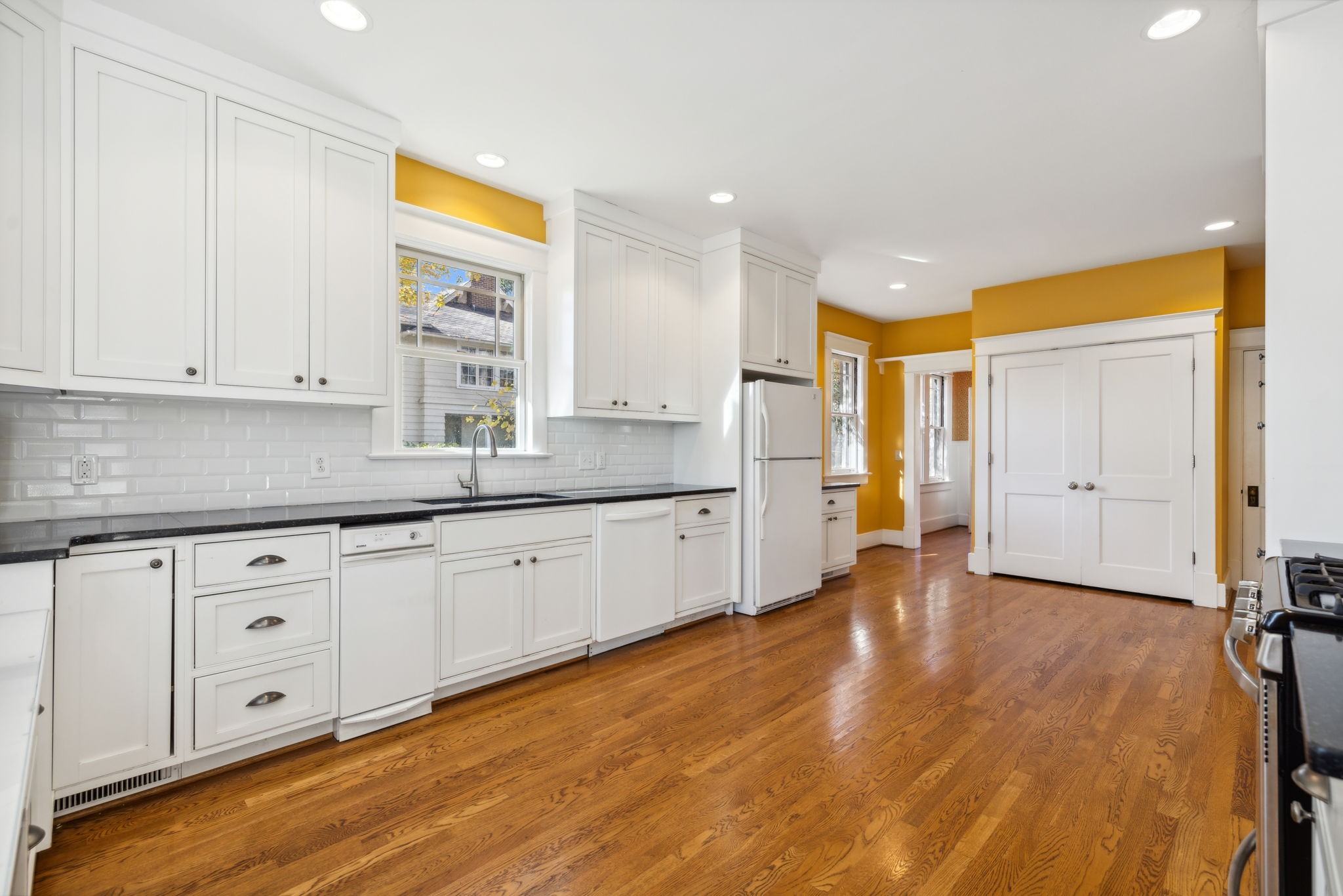 3605 Central Ave
