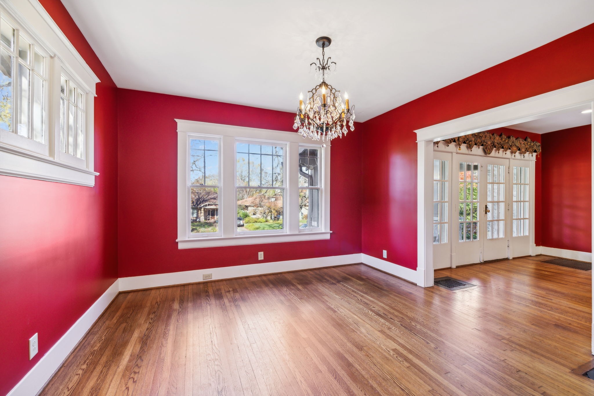 3605 Central Ave