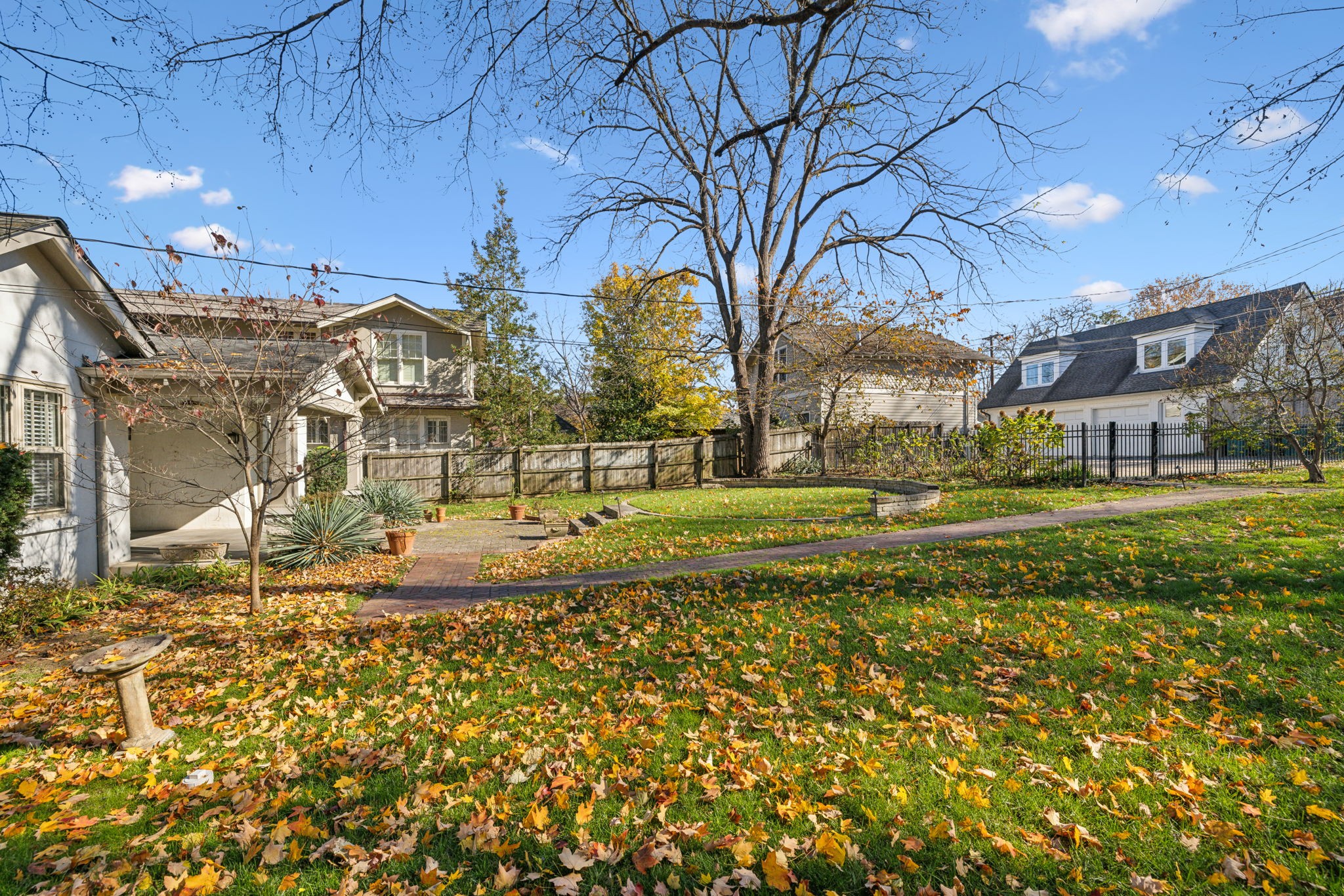 3605 Central Ave