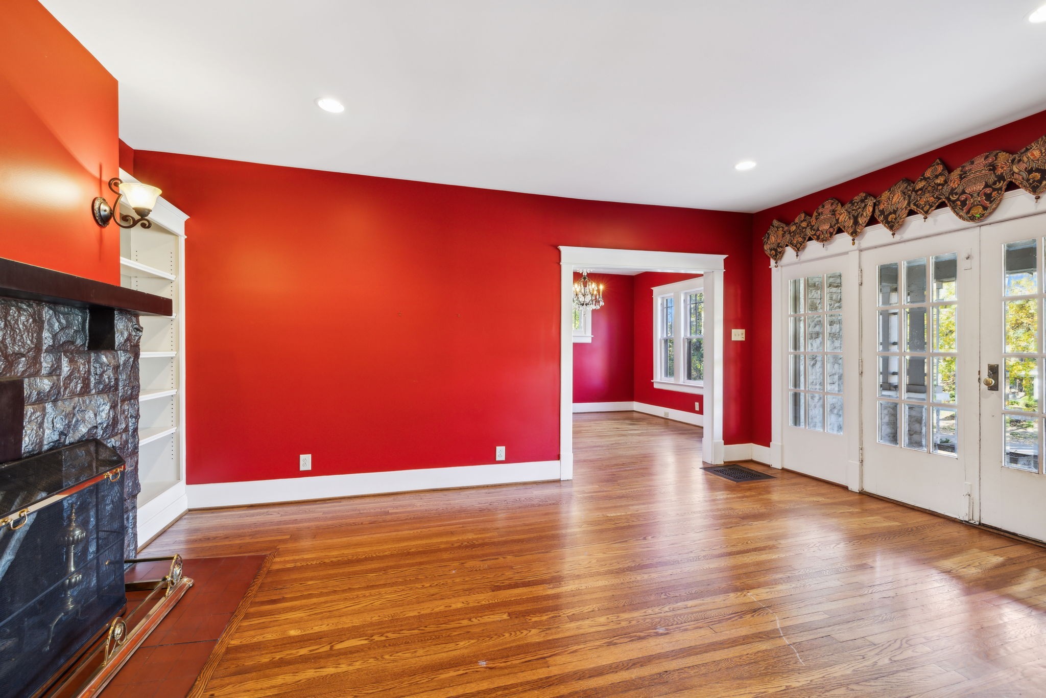 3605 Central Ave
