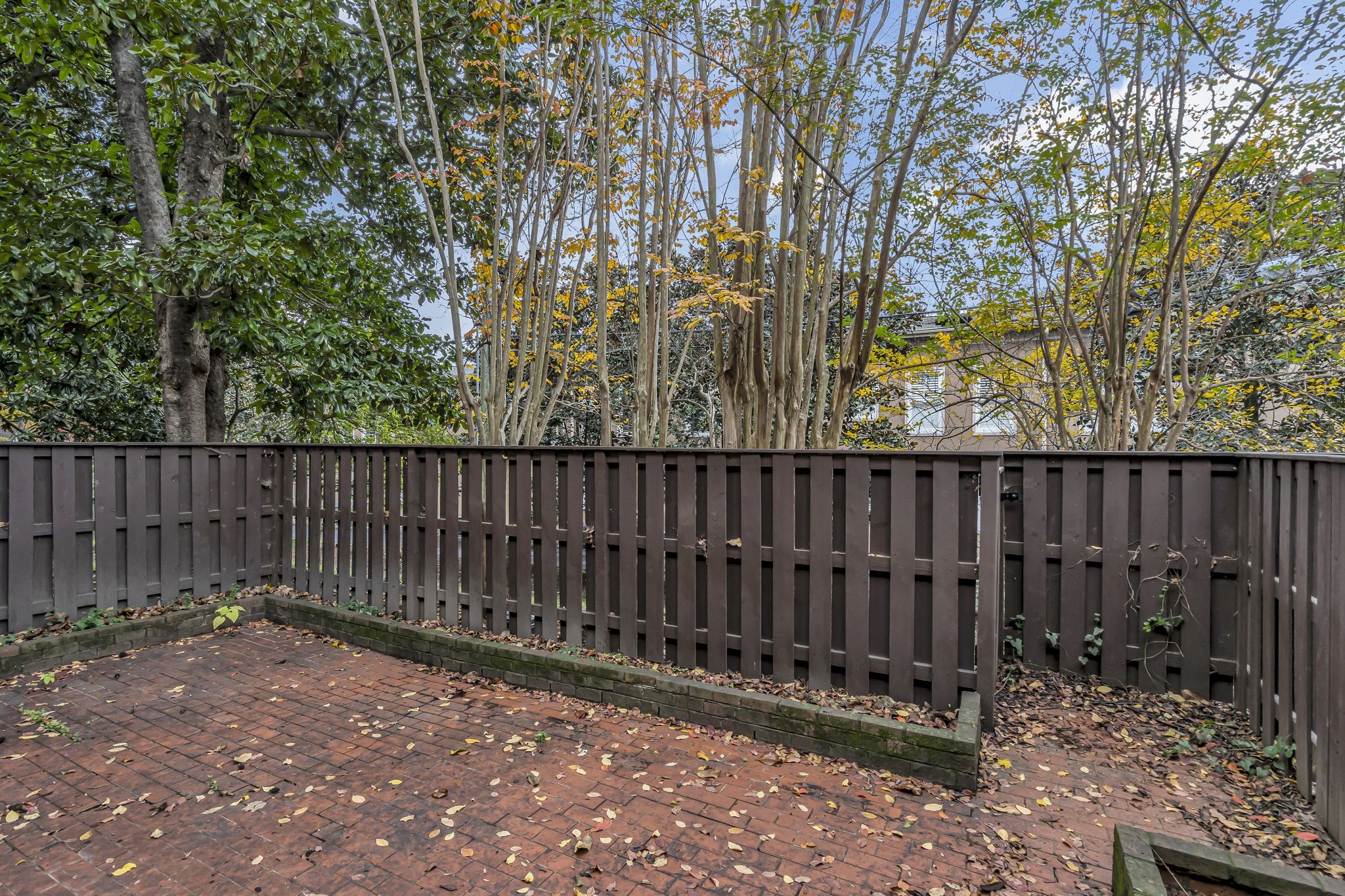690 Timber Ln