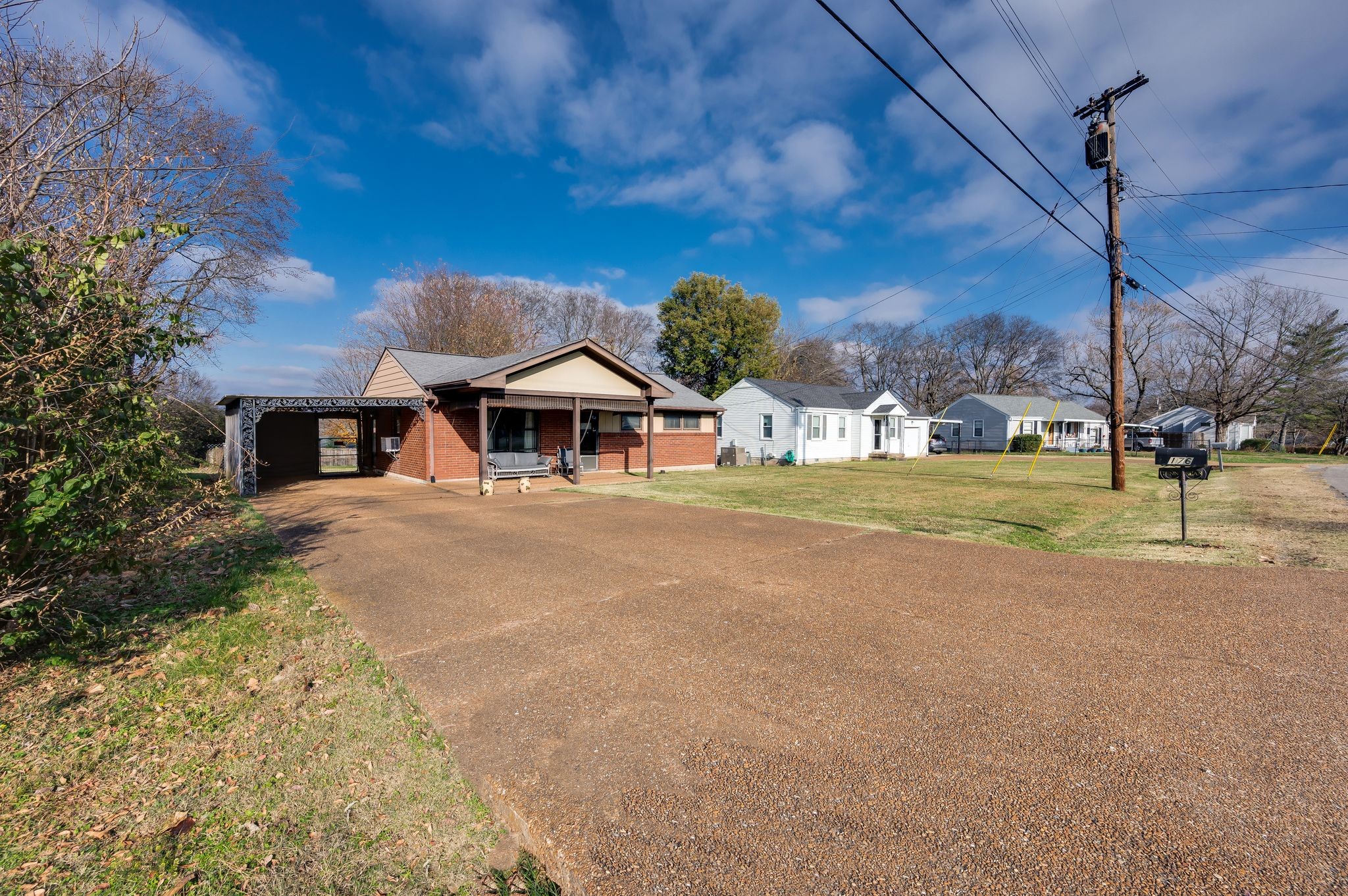 176 Woodson Ln