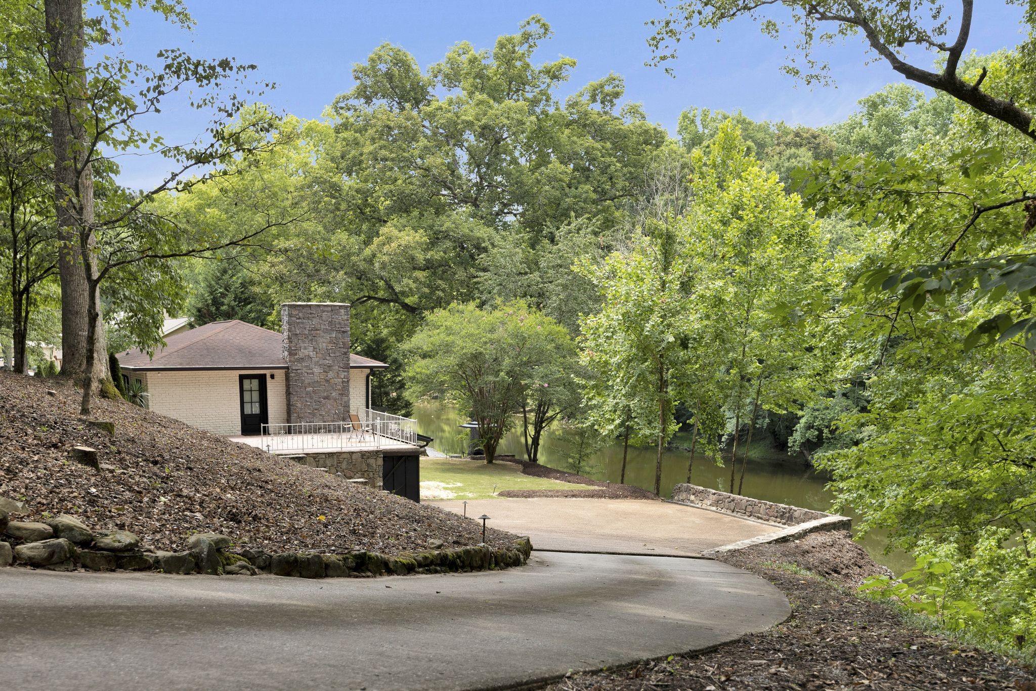 1318 Sweetens Cove Rd