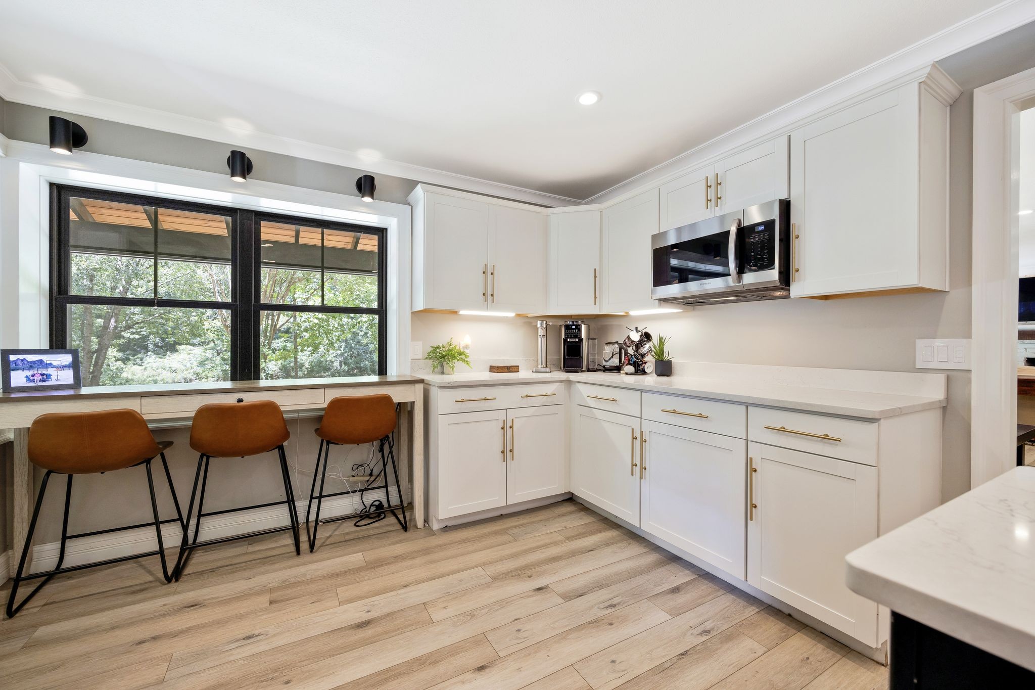 1318 Sweetens Cove Rd