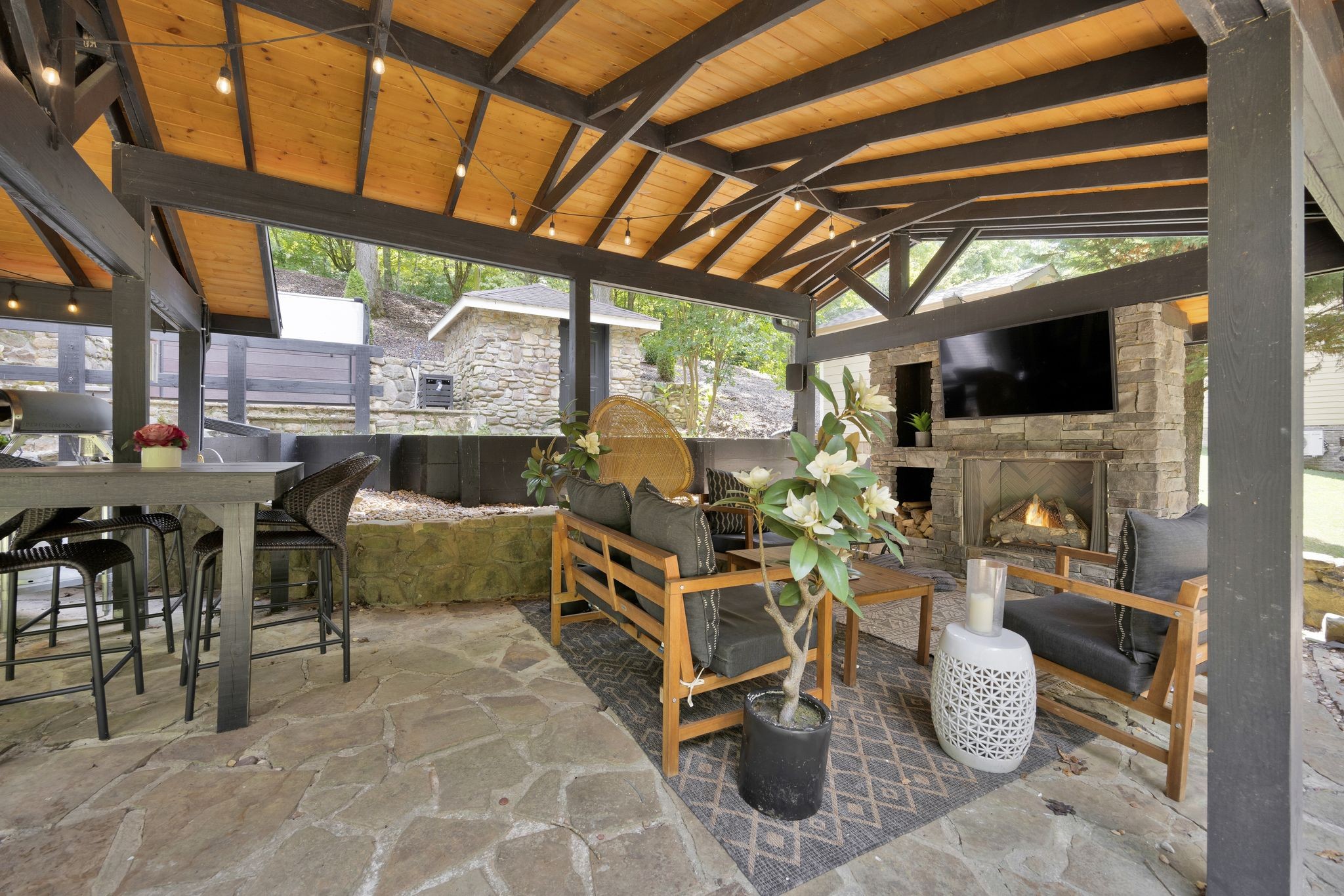 1318 Sweetens Cove Rd