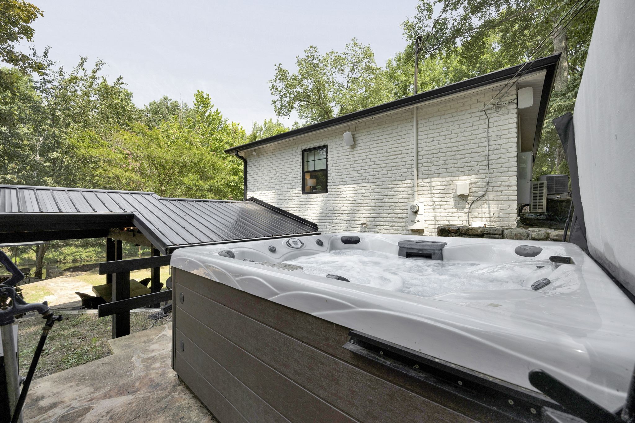 1318 Sweetens Cove Rd