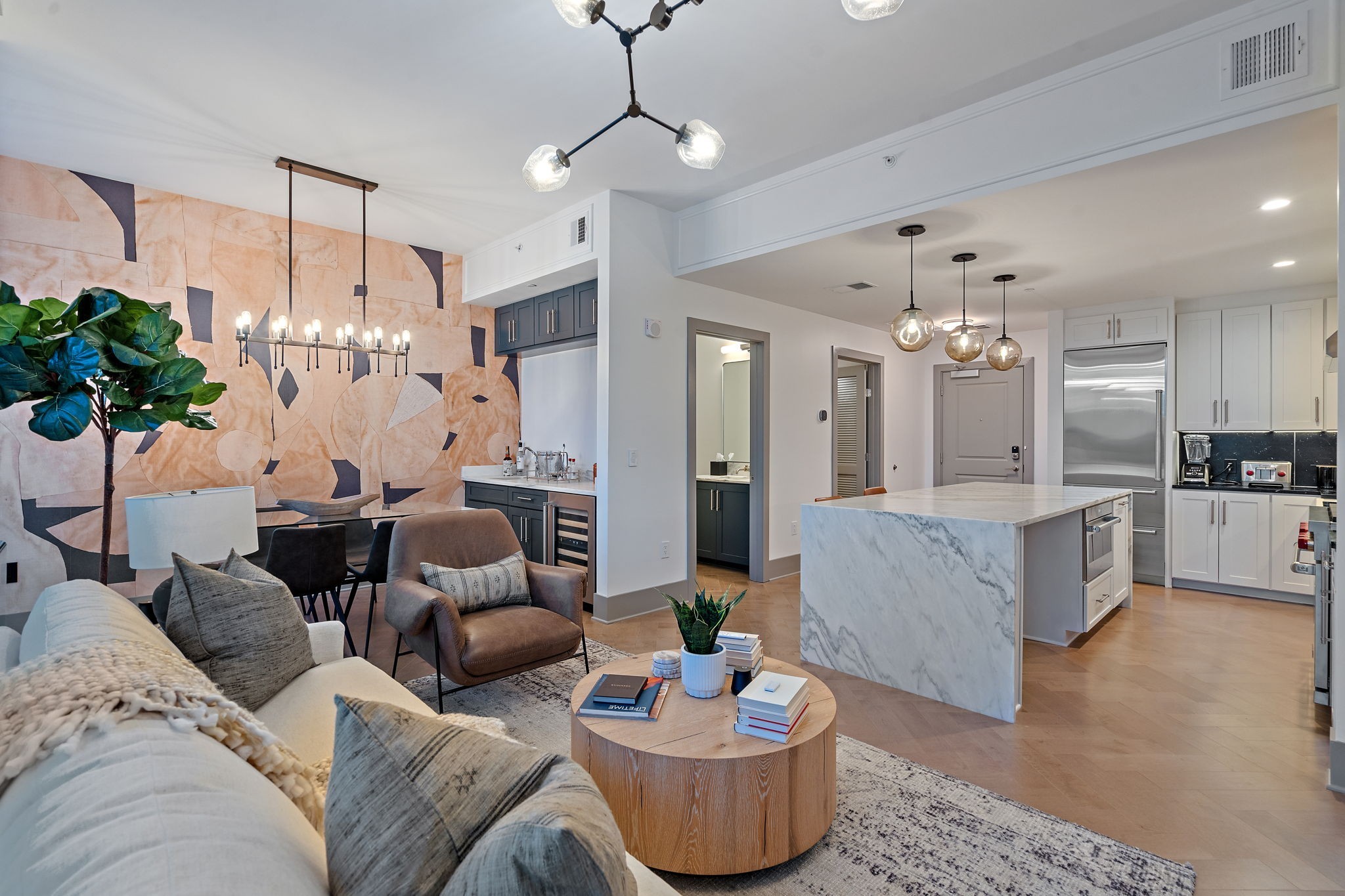 1616 West End Ave Unit: 2011