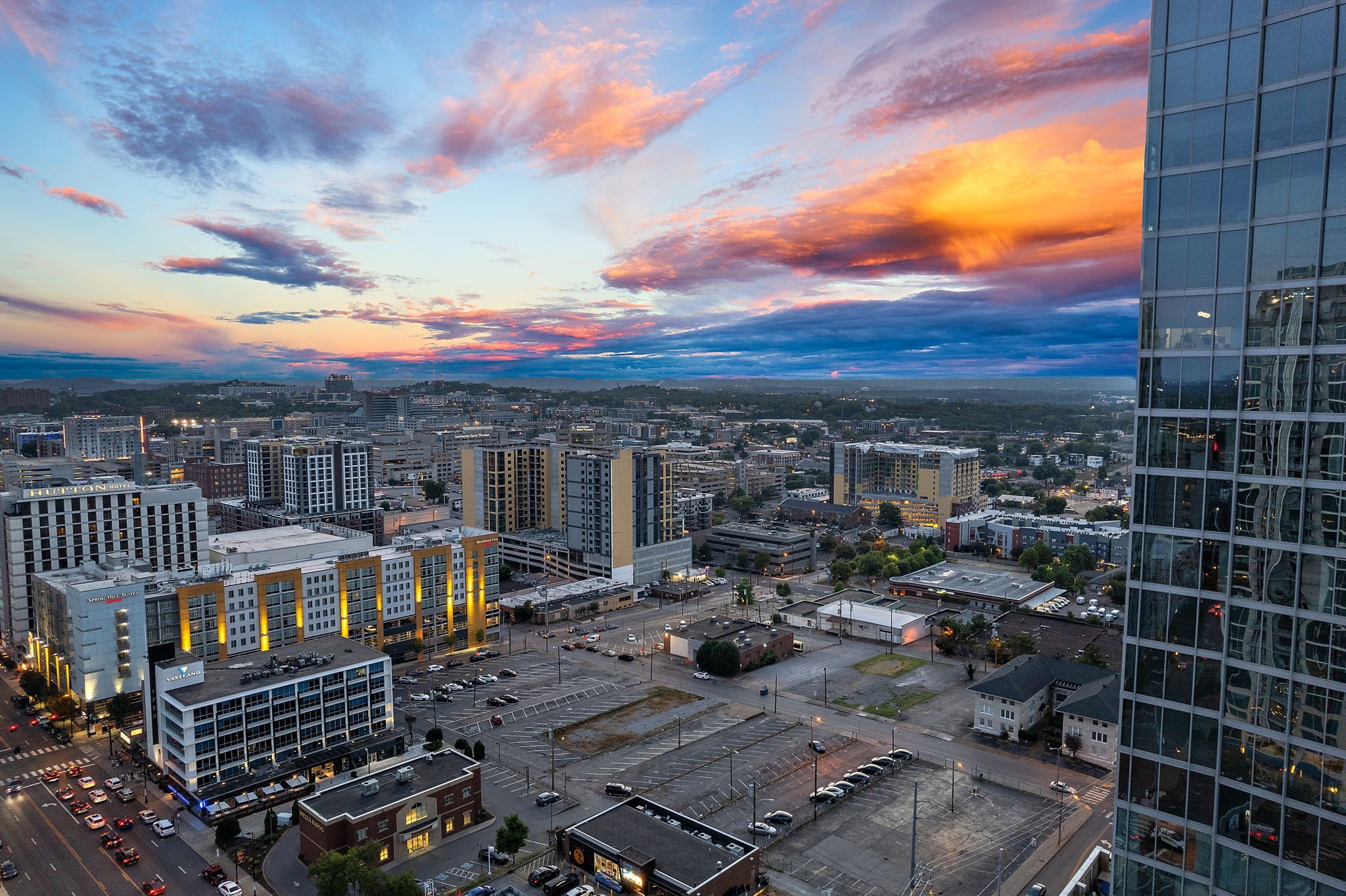 1616 West End Ave Unit: 2011