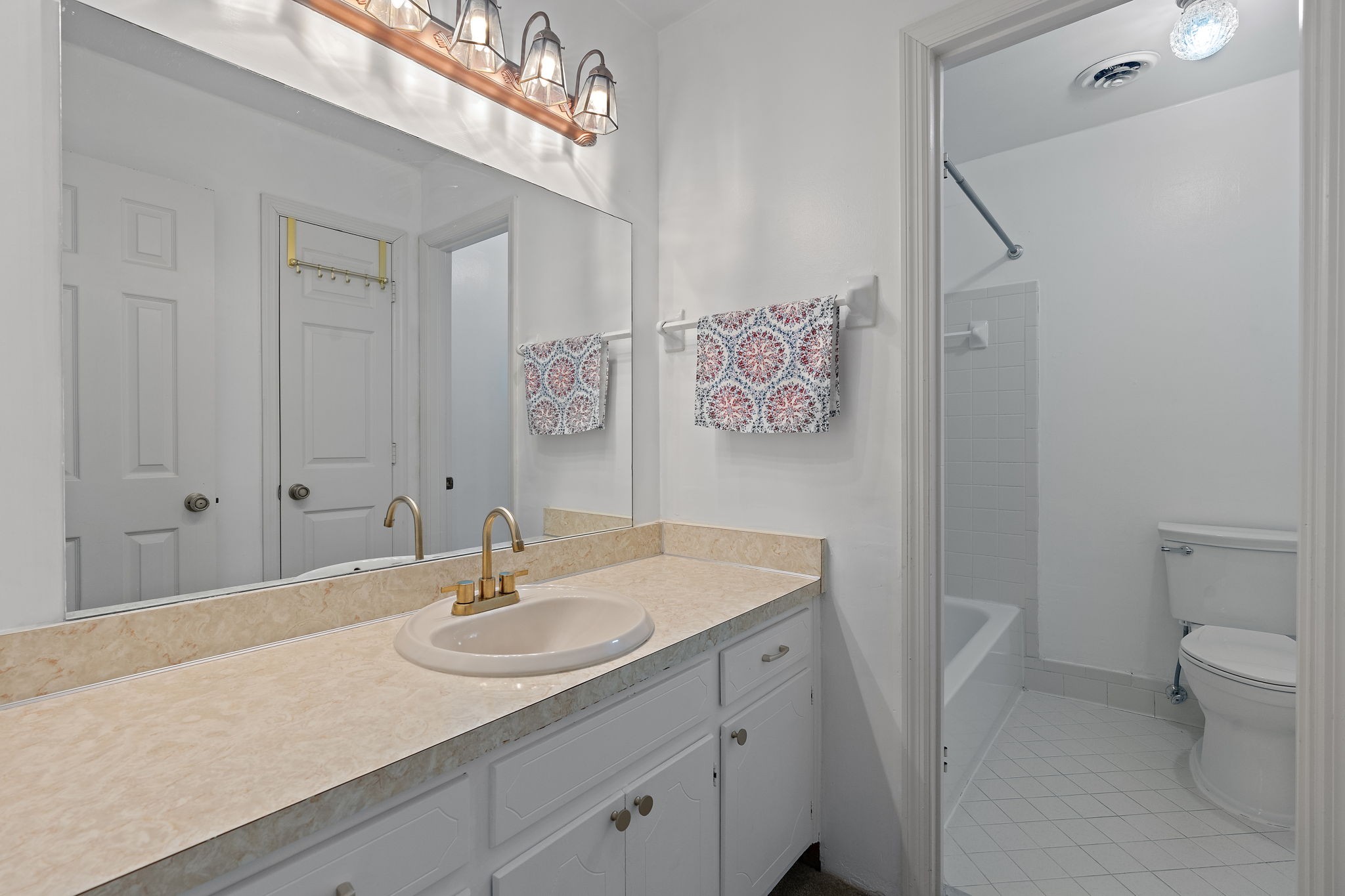 3726 Colonial Heritage Dr