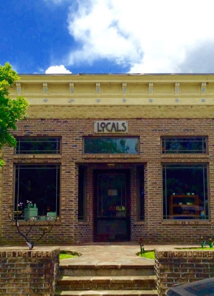 49 University Ave
