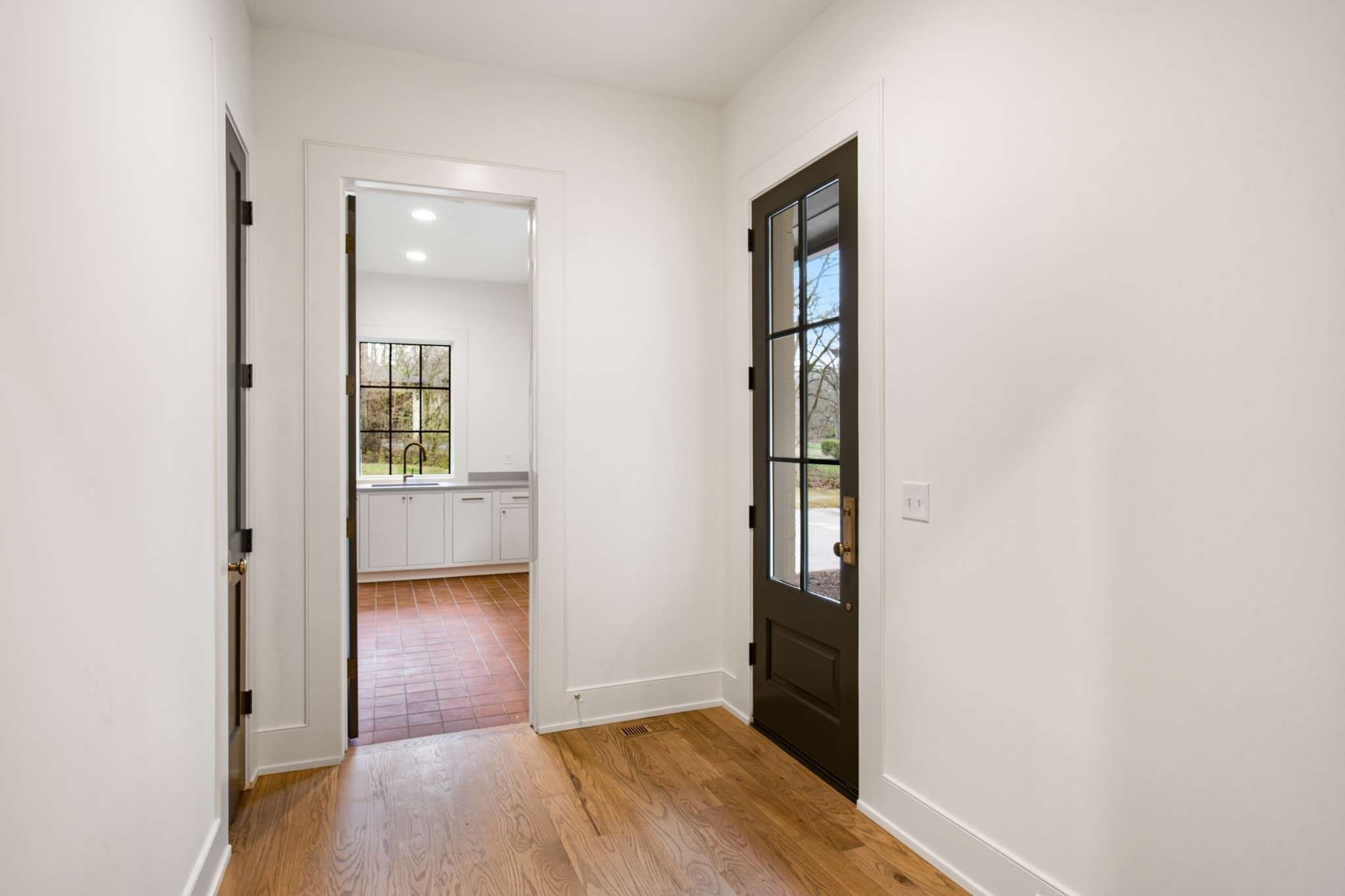 6104 Hickory Valley Rd
