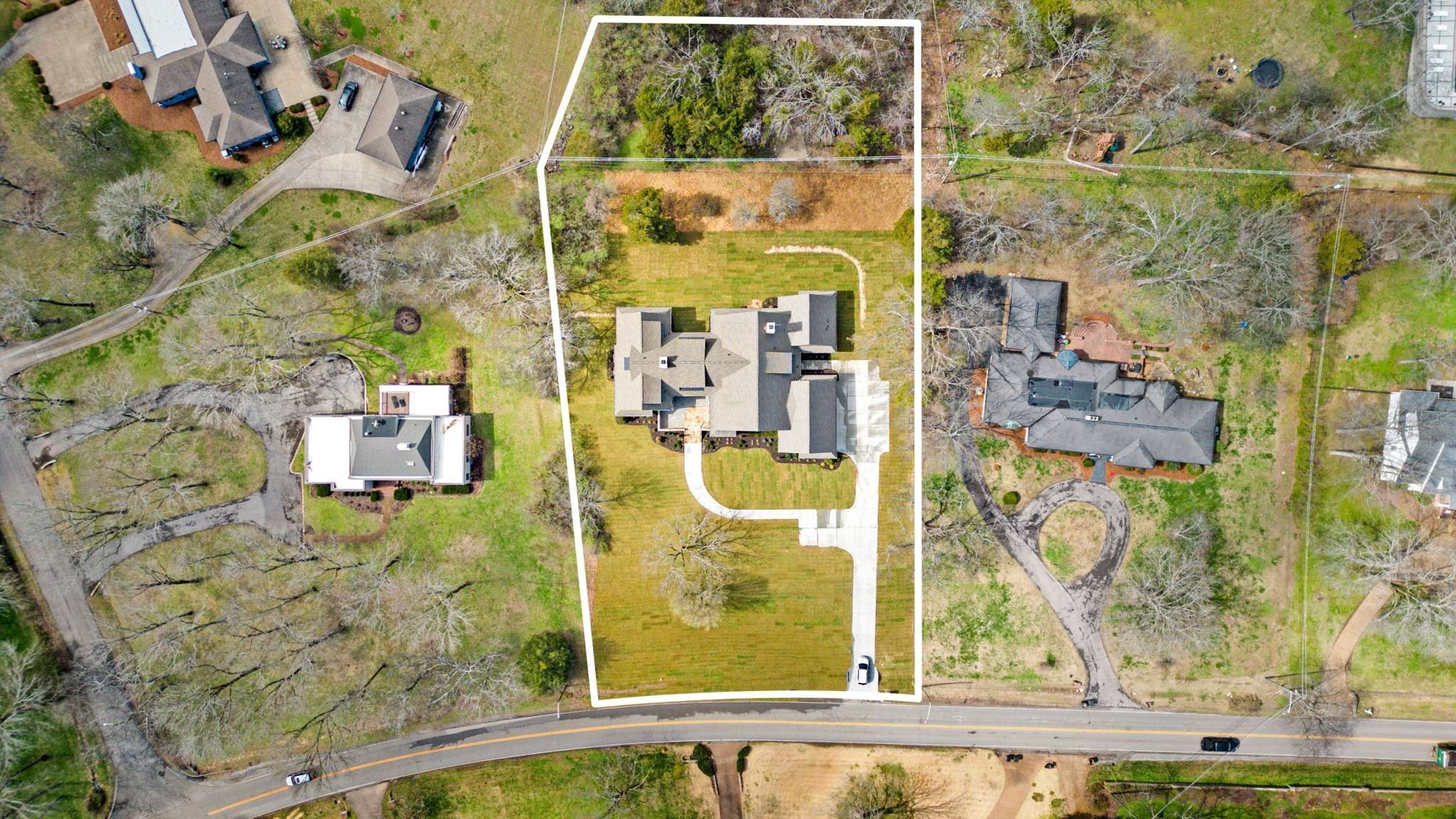 6104 Hickory Valley Rd