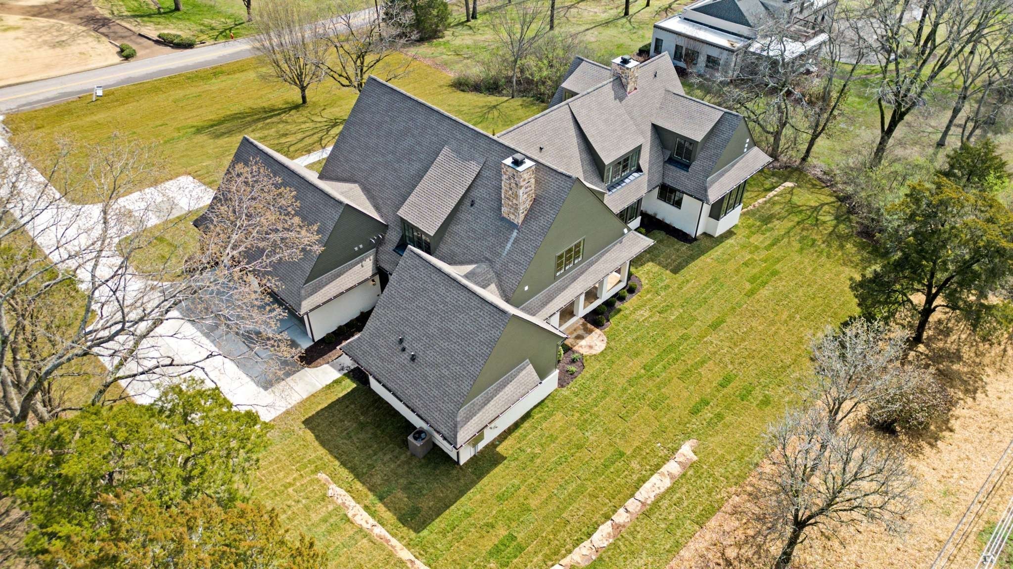 6104 Hickory Valley Rd