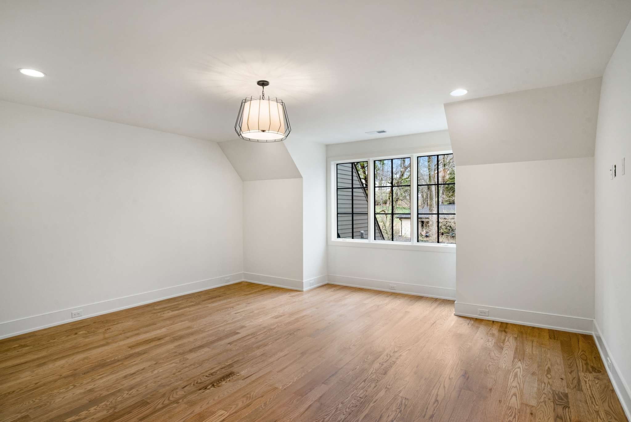6104 Hickory Valley Rd