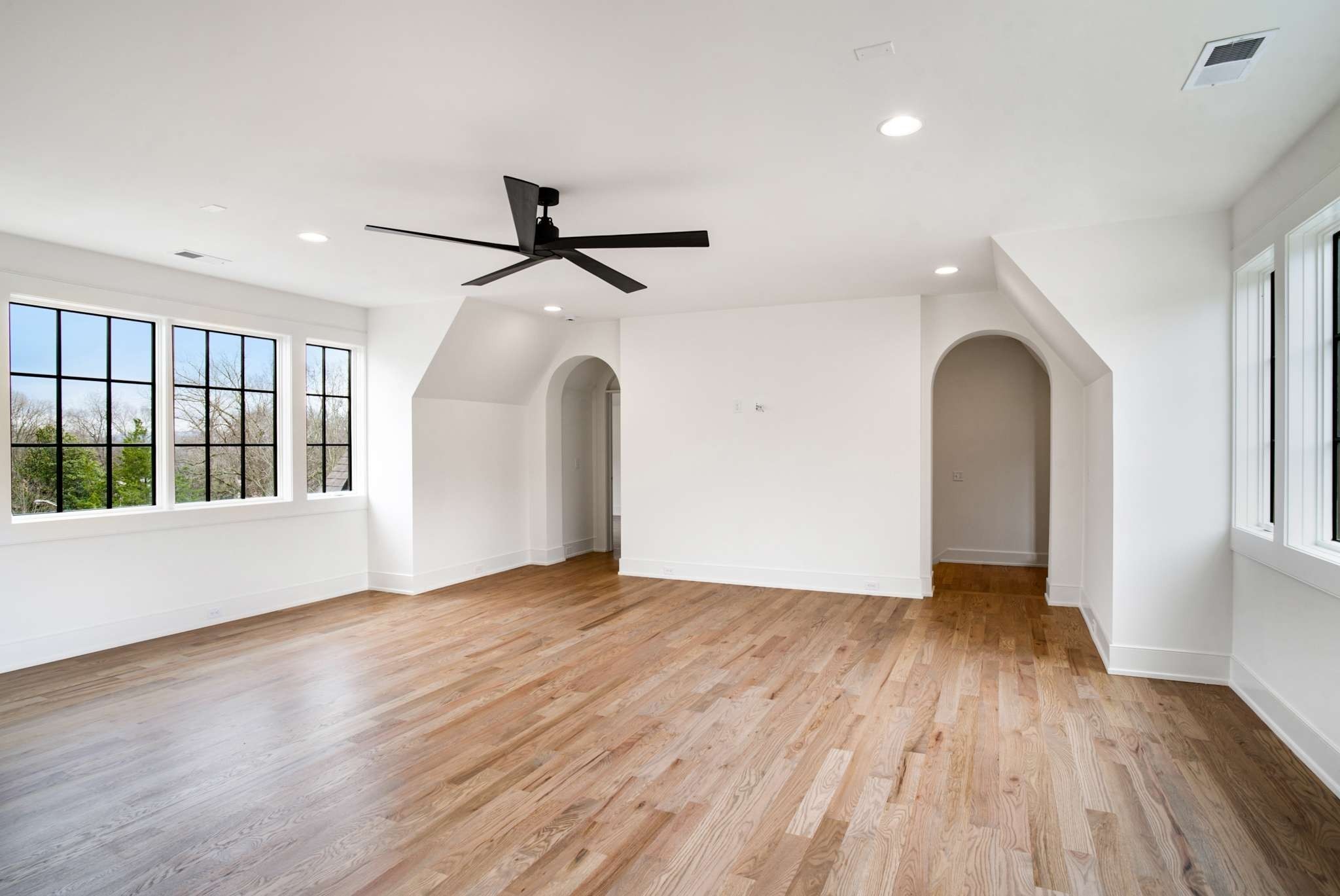 6104 Hickory Valley Rd