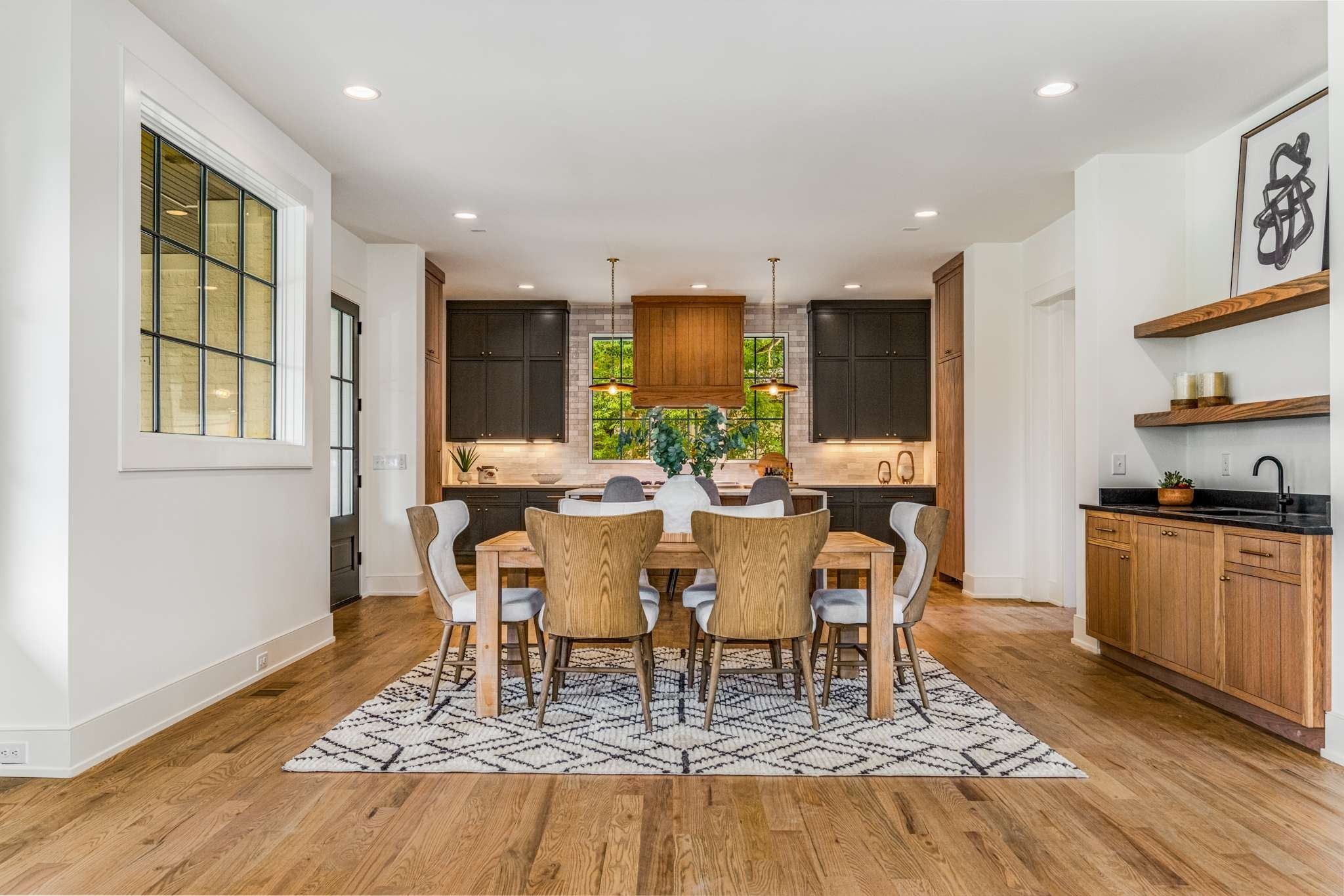 6104 Hickory Valley Rd