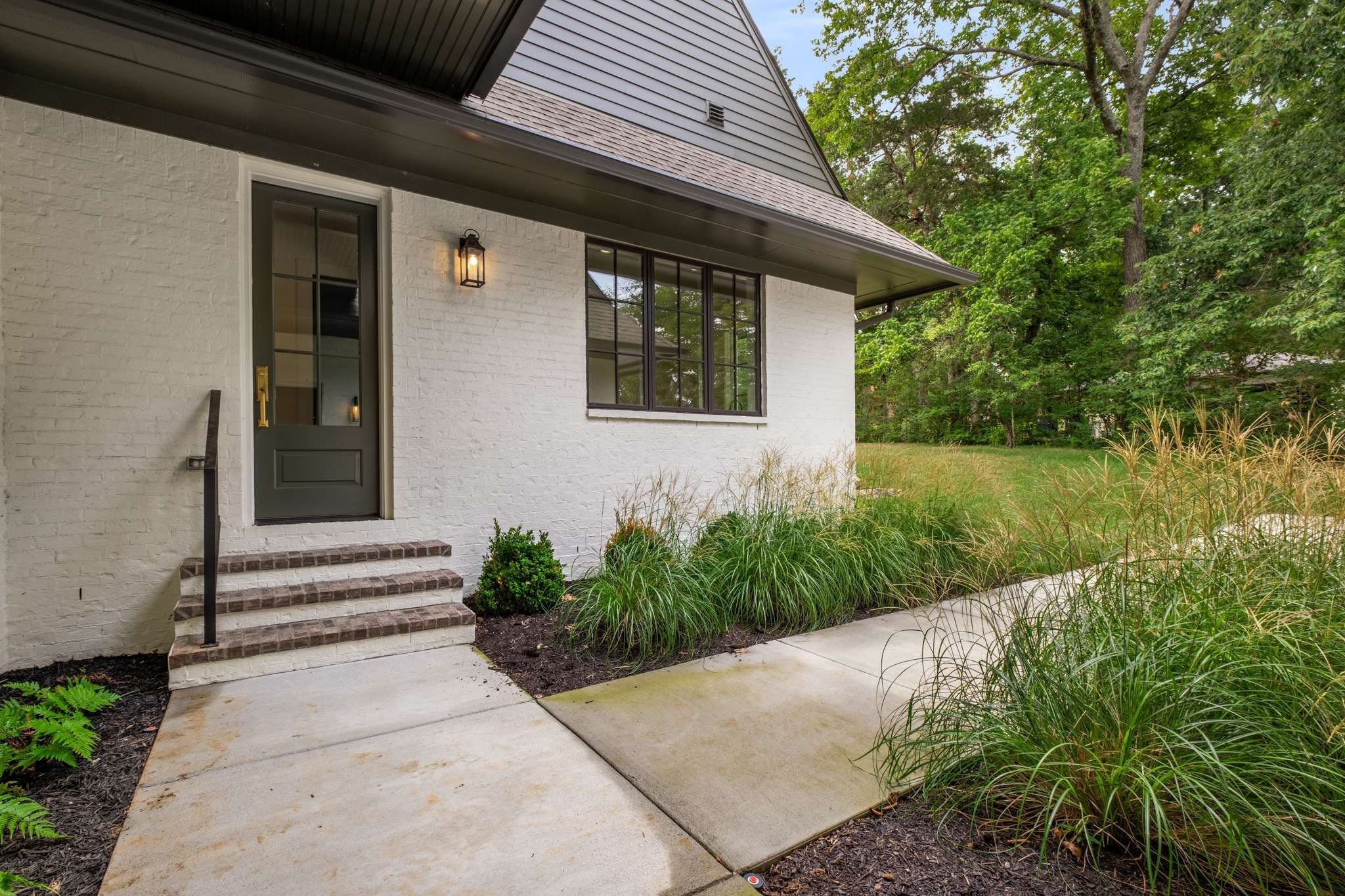 6104 Hickory Valley Rd