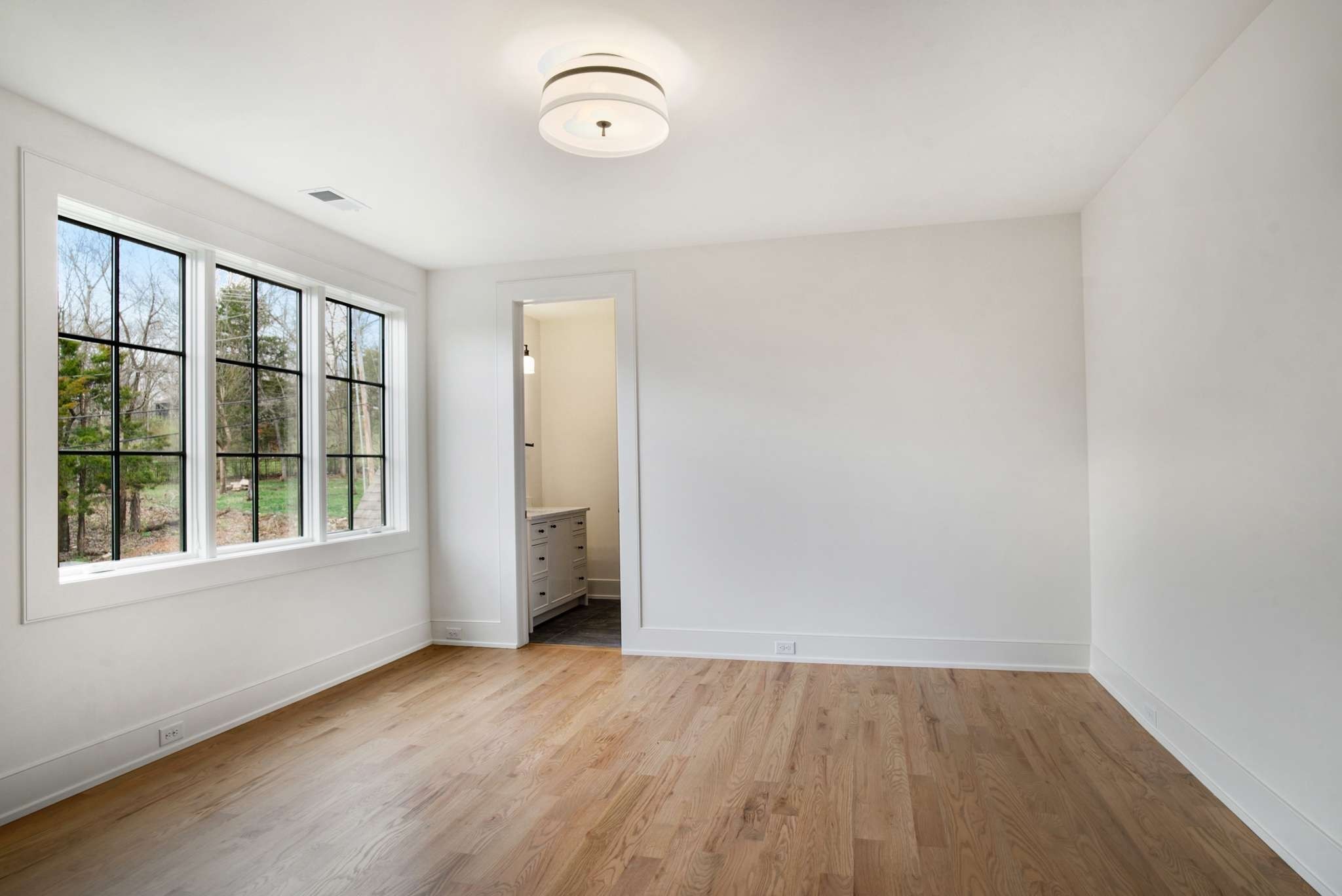 6104 Hickory Valley Rd