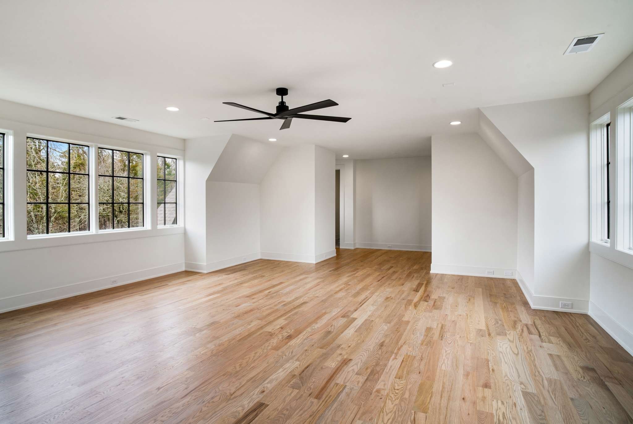 6104 Hickory Valley Rd