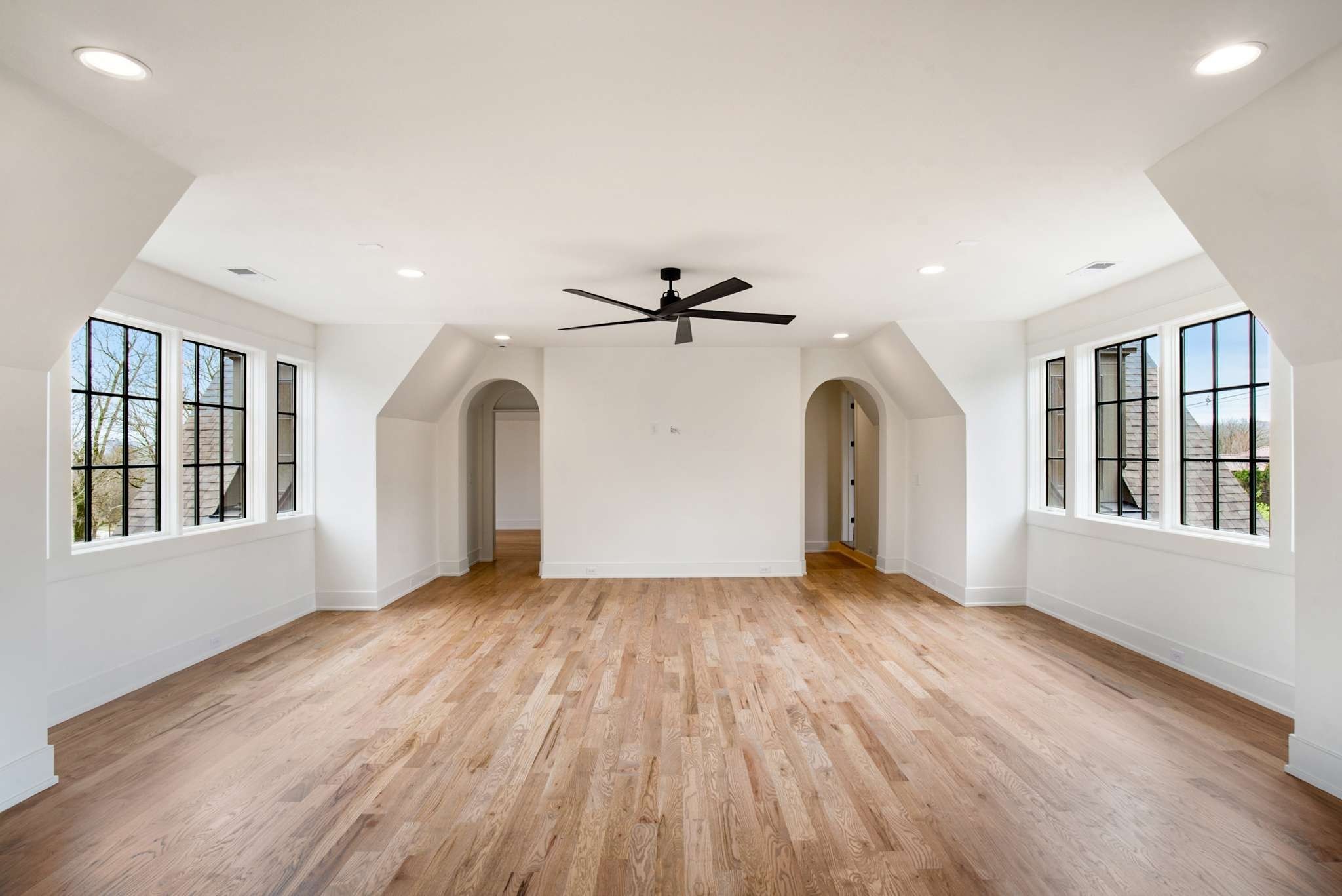 6104 Hickory Valley Rd