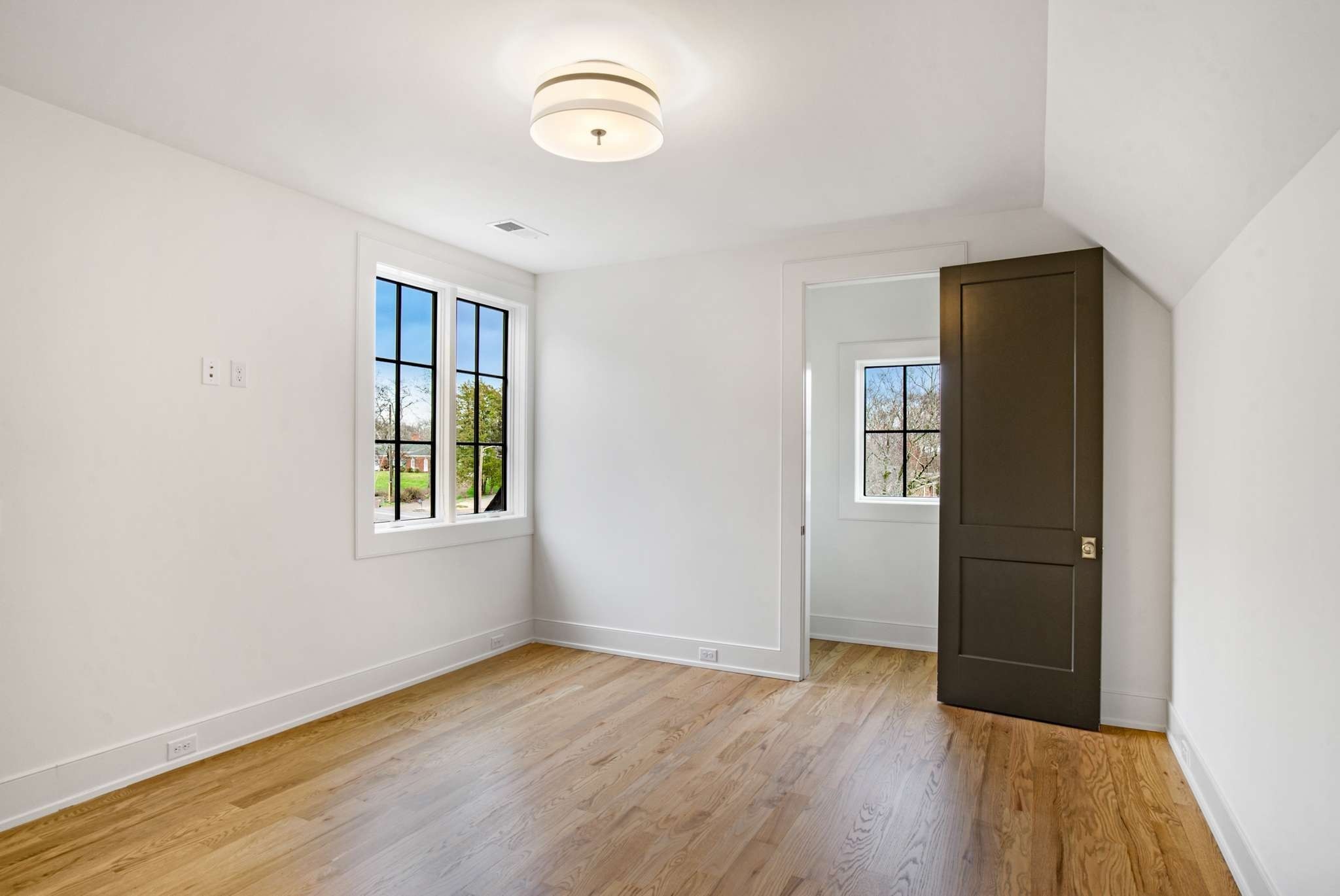 6104 Hickory Valley Rd