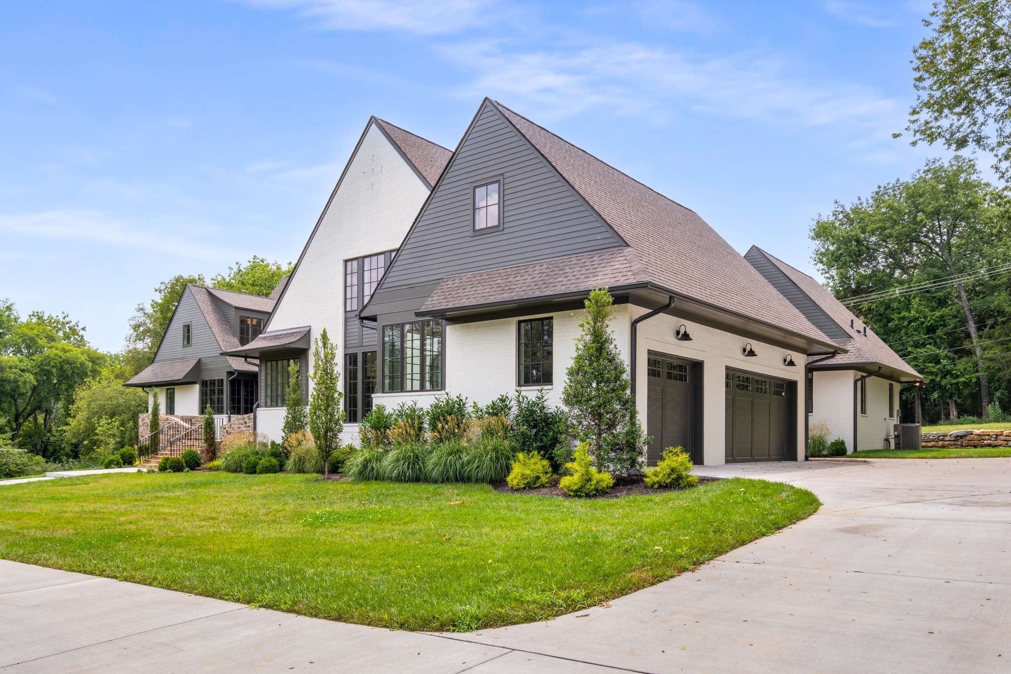 6104 Hickory Valley Rd