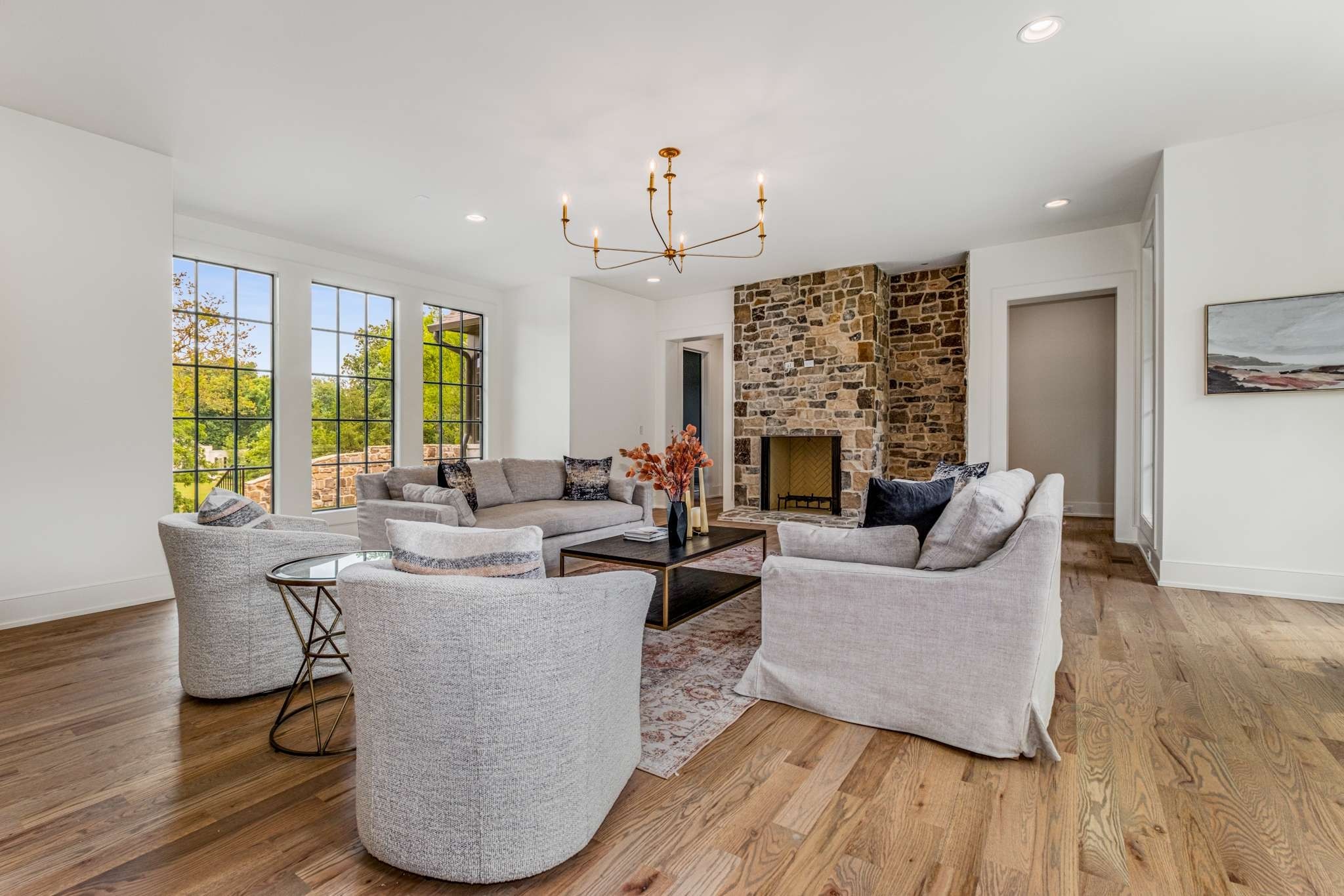 6104 Hickory Valley Rd