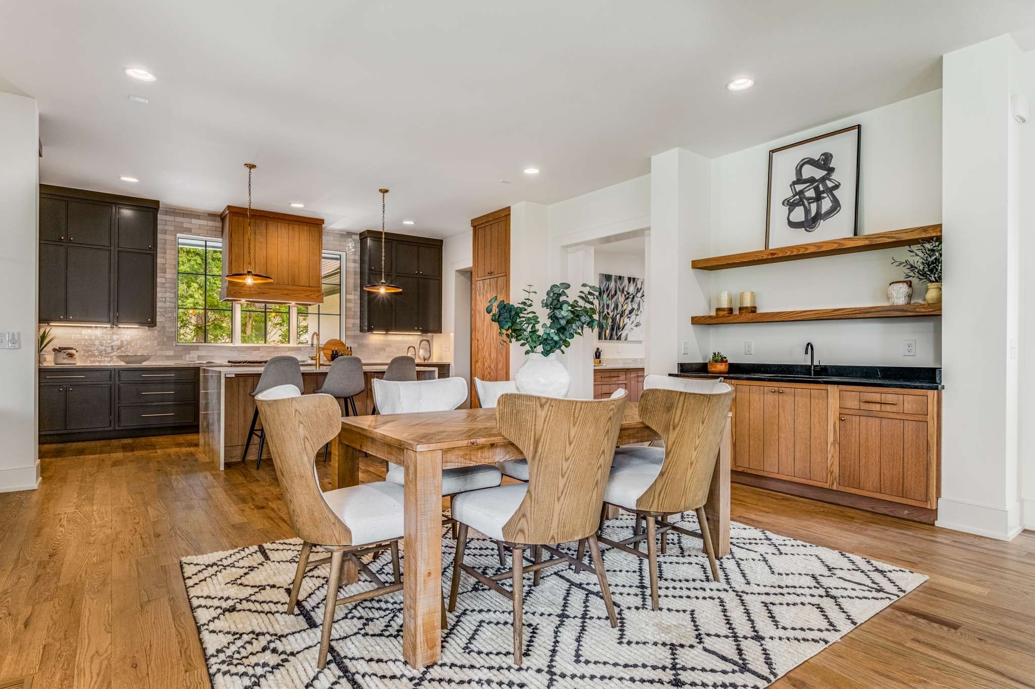 6104 Hickory Valley Rd